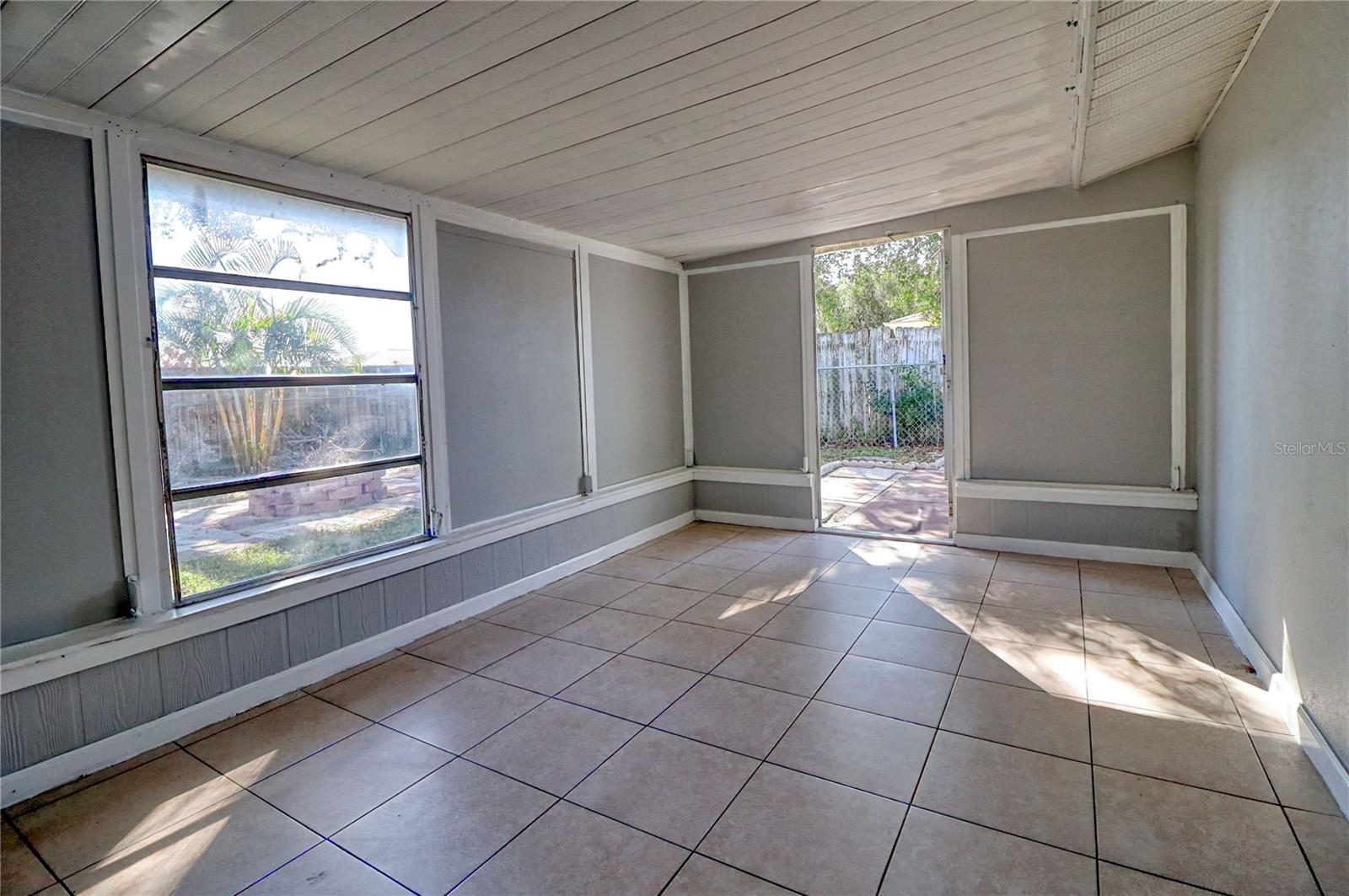 10332 HONEYSUCKLE LN, PORT RICHEY, FL — photo 17