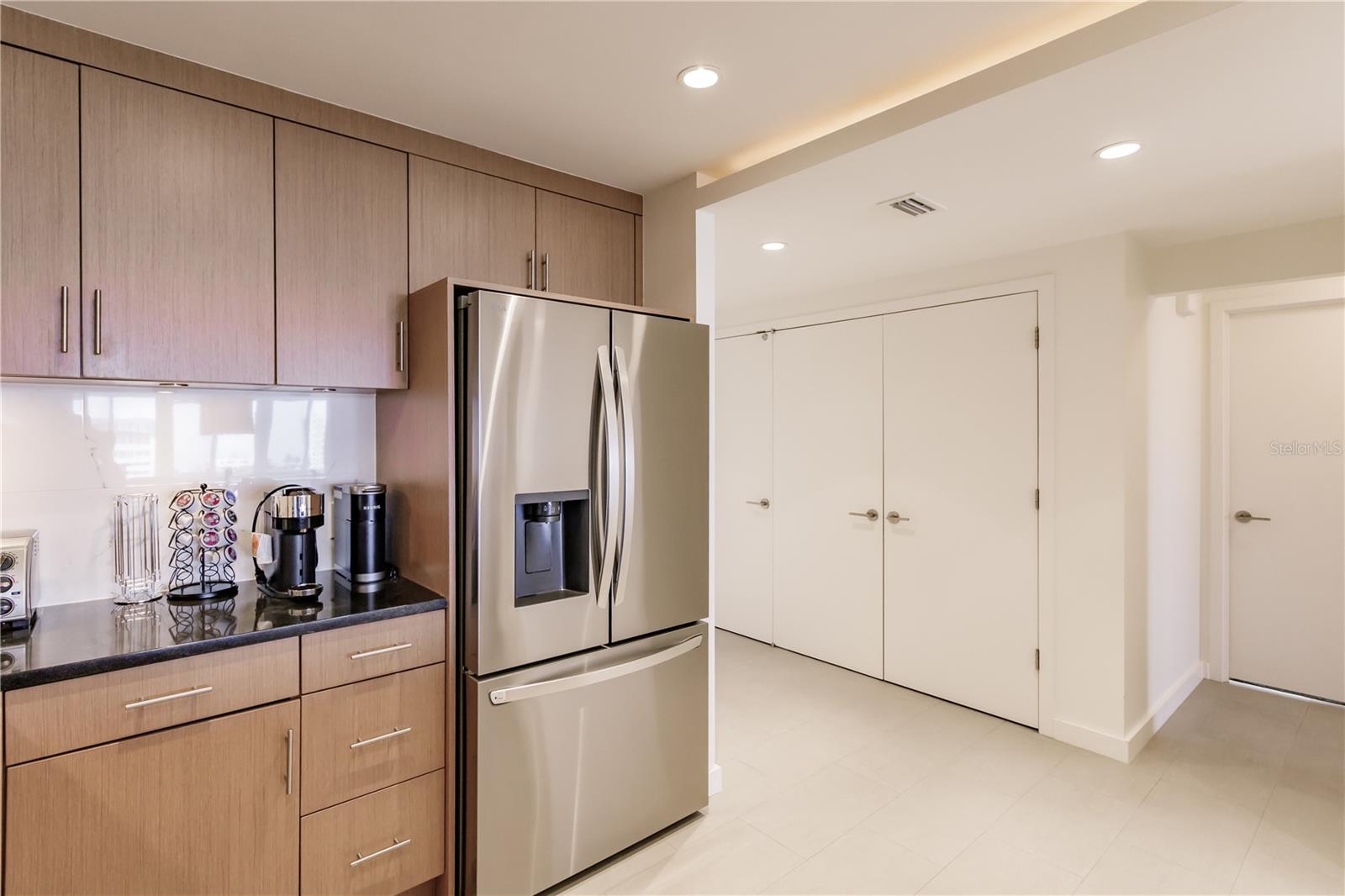 1200 E PEPPERTREE LN #402, SARASOTA, FL — photo 11