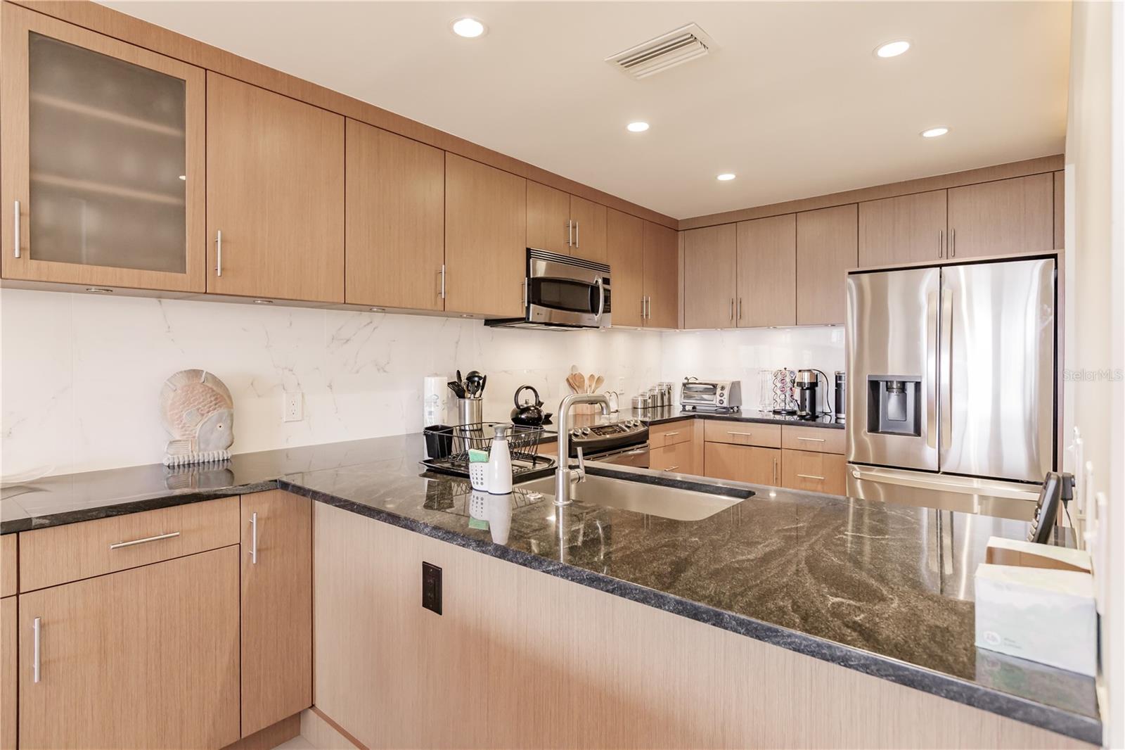 1200 E PEPPERTREE LN #402, SARASOTA, FL — photo 16