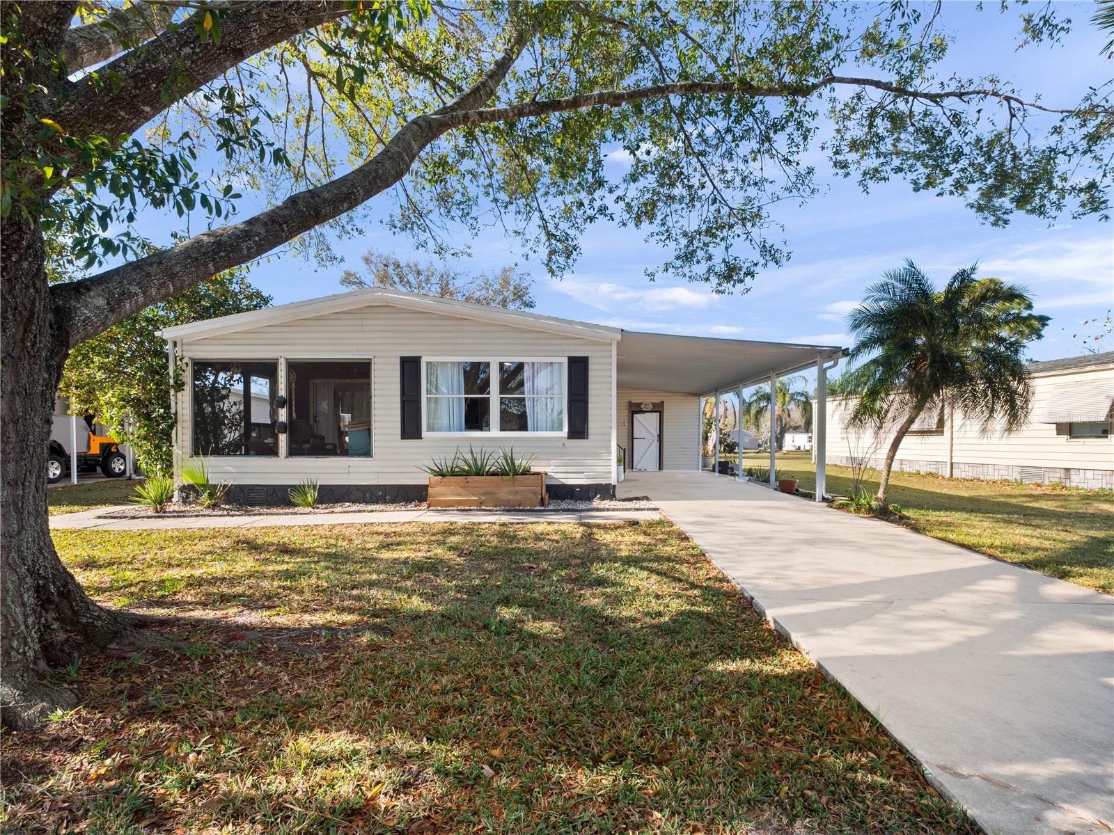 216 ELLSWORTH DR, KISSIMMEE, FL