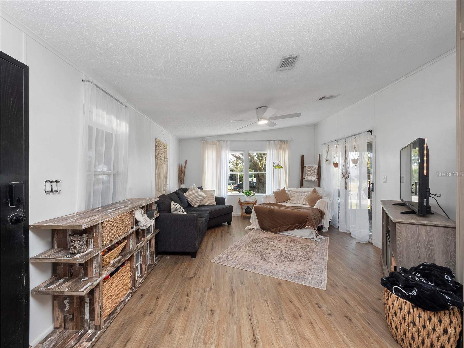 216 ELLSWORTH DR, KISSIMMEE, FL — photo 4