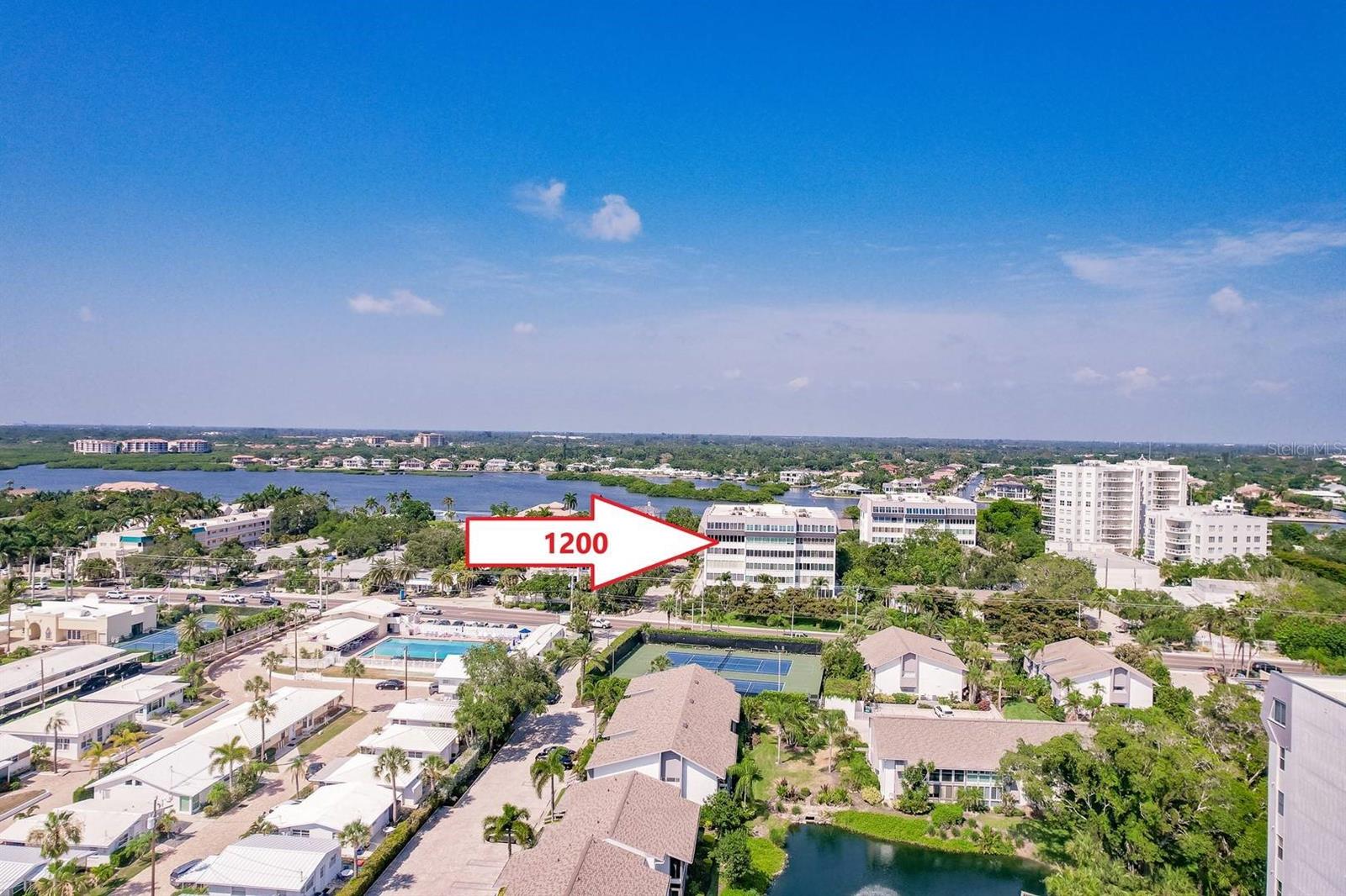 1200 E PEPPERTREE LN #206, SARASOTA, FL