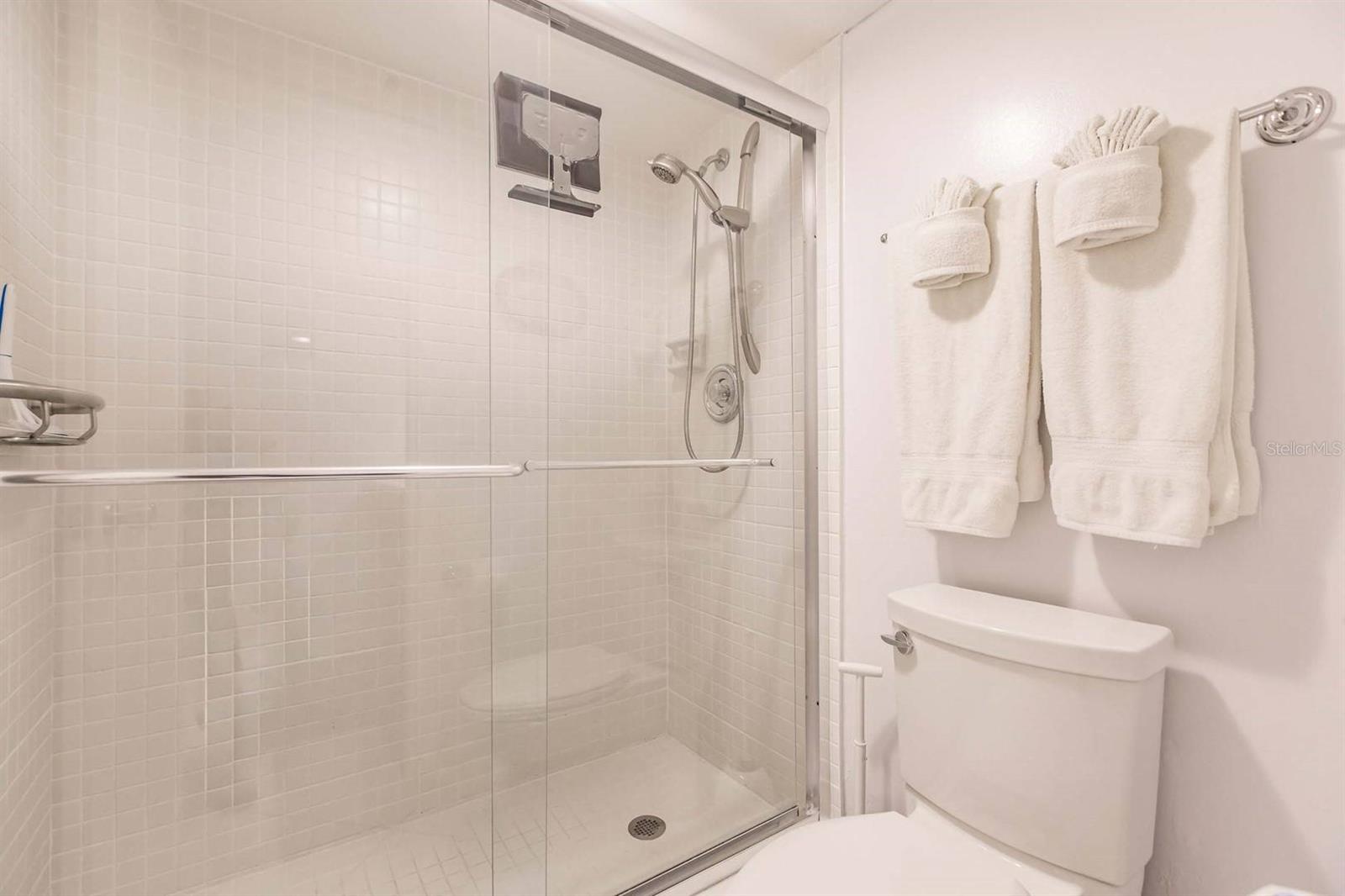 1200 E PEPPERTREE LN #206, SARASOTA, FL — photo 15