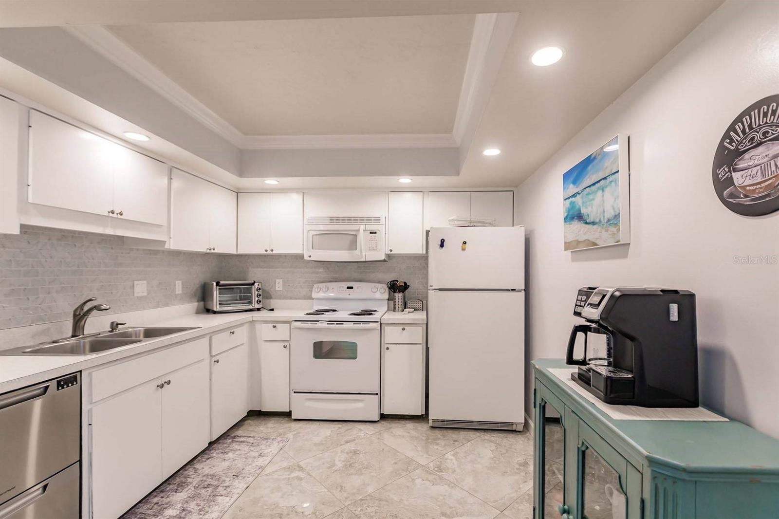 1200 E PEPPERTREE LN #206, SARASOTA, FL — photo 26