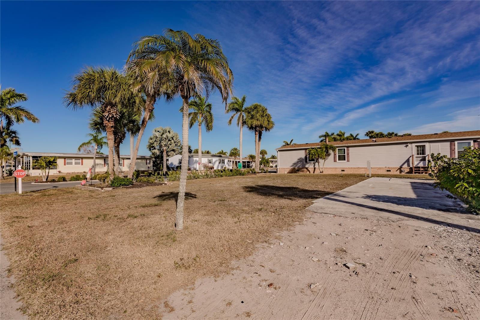 2100 KINGS HWY #28, PORT CHARLOTTE, FL — photo 2