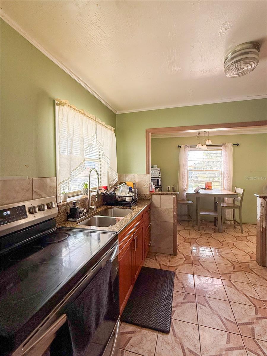 2403 GOLFVIEW ST, LAKELAND, FL — photo 5