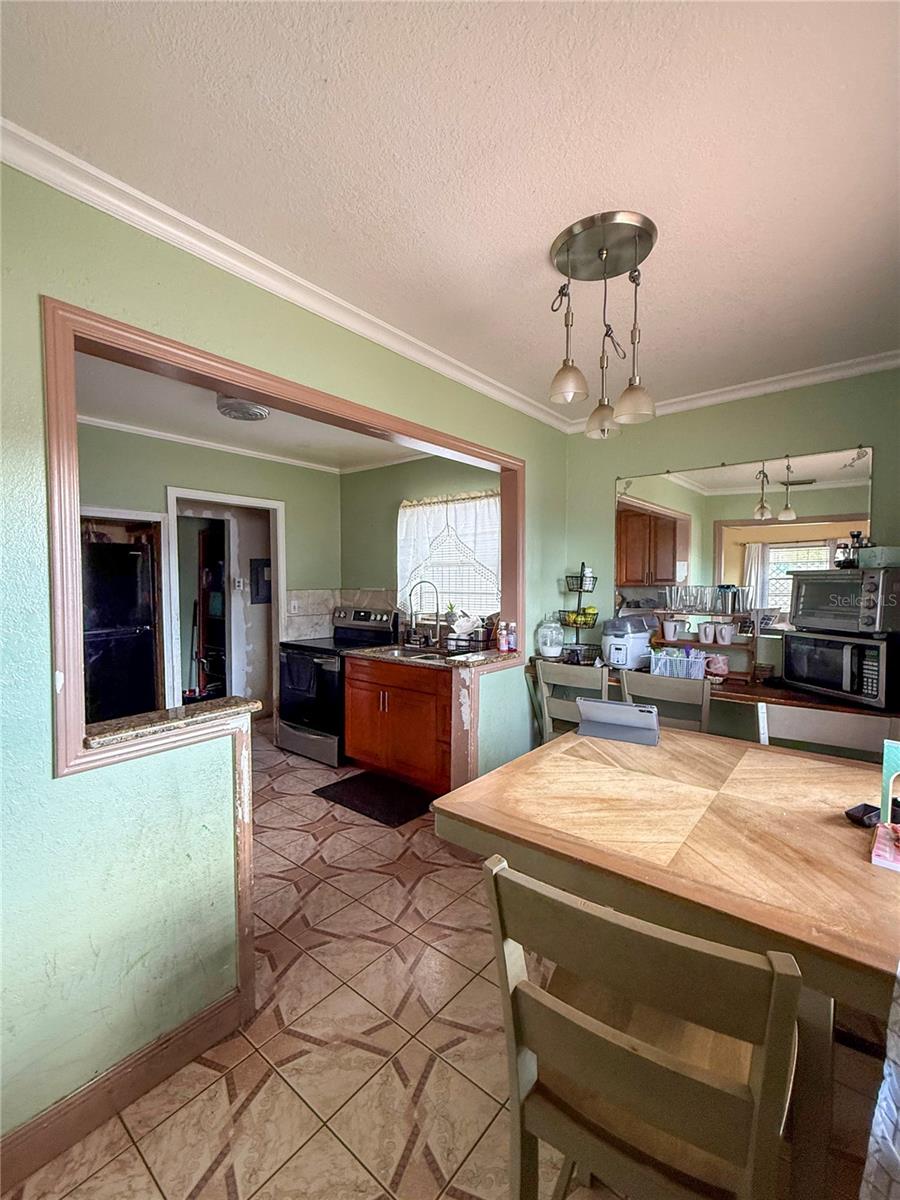 2403 GOLFVIEW ST, LAKELAND, FL — photo 11