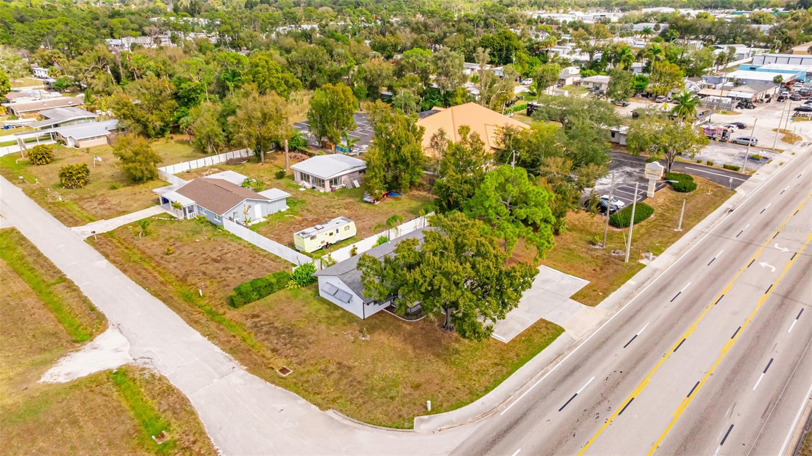 164 PONDELLA RD, NORTH FORT MYERS, FL — photo 34