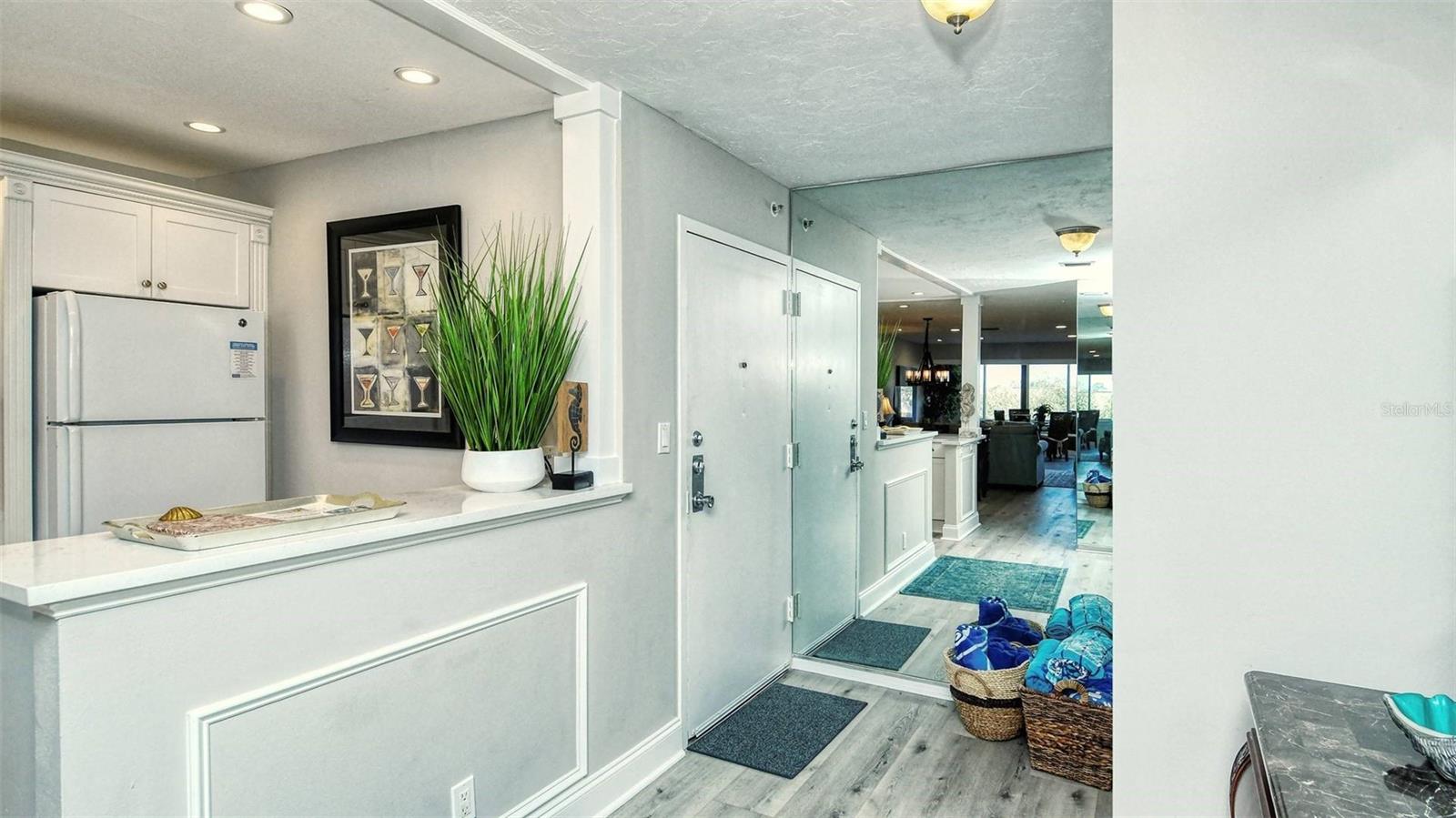 1255 E PEPPERTREE DR #305, SARASOTA, FL — photo 12