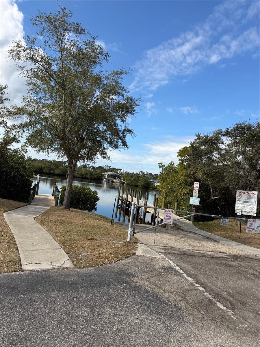 5258 JOHNSON TER, PORT CHARLOTTE, FL — photo 10