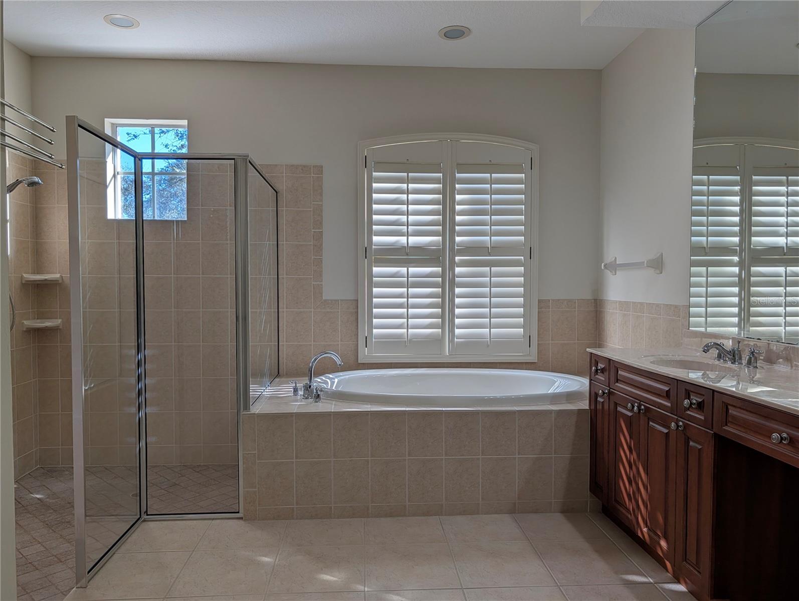8492 DUNHAM STATION DR, TAMPA, FL — photo 26