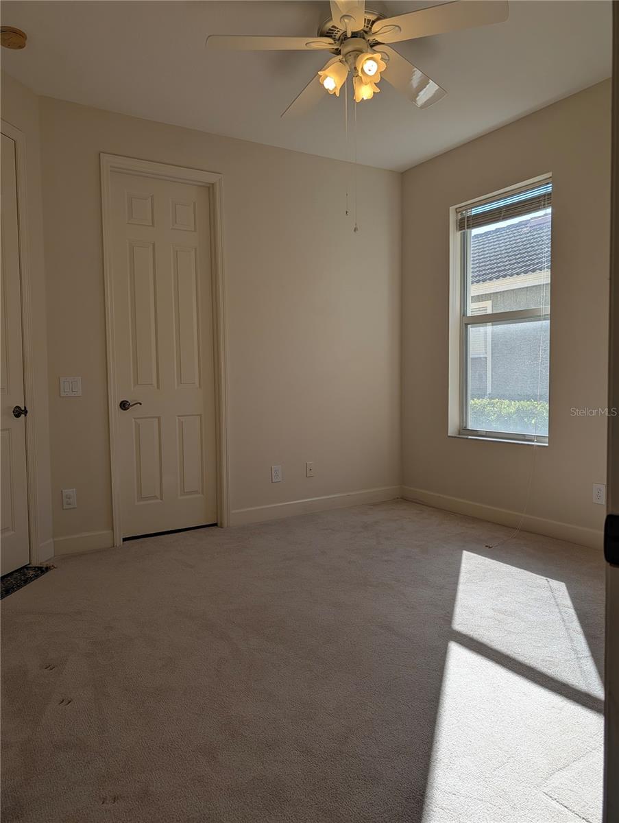 8492 DUNHAM STATION DR, TAMPA, FL — photo 32