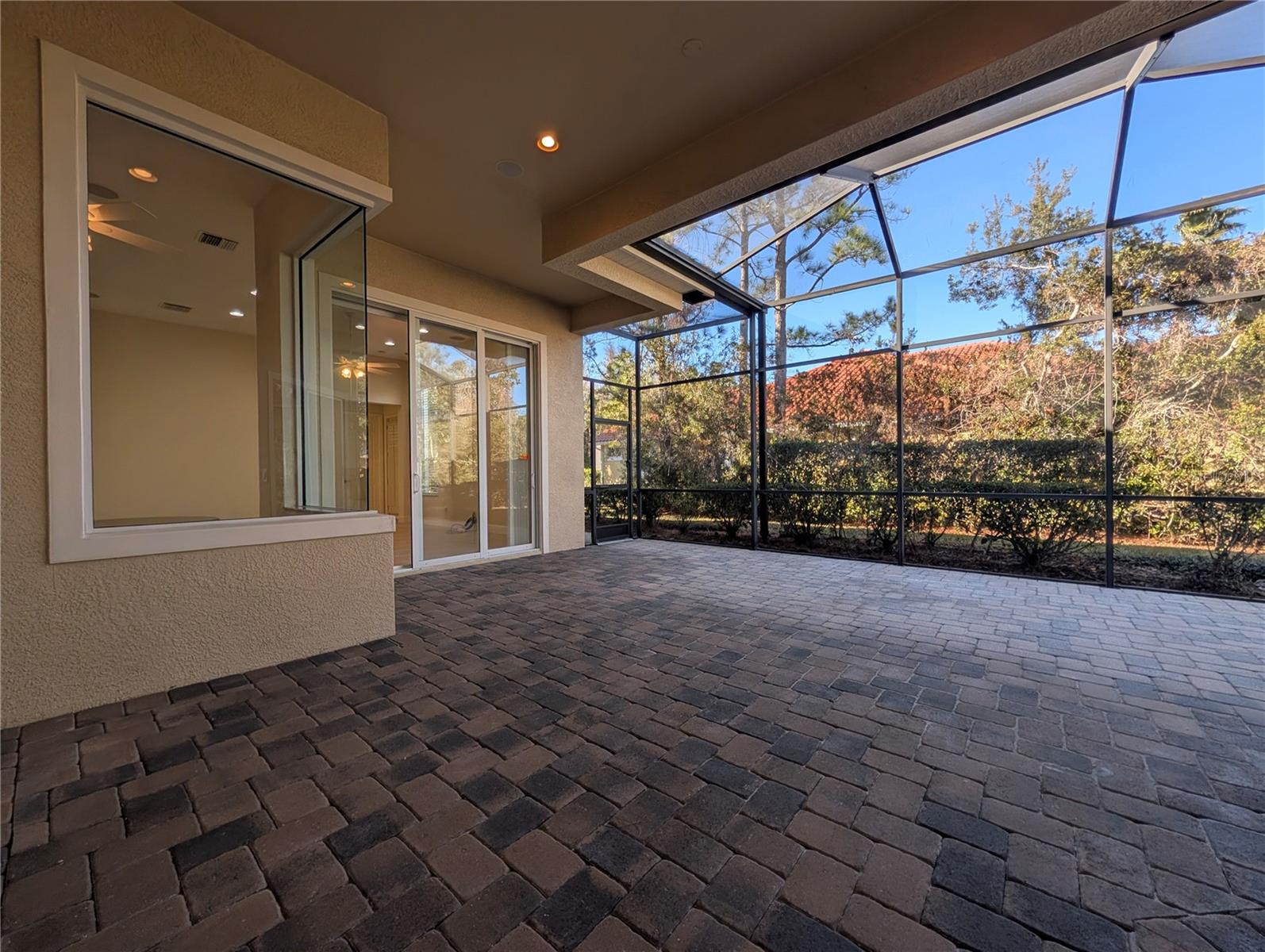 8492 DUNHAM STATION DR, TAMPA, FL — photo 41