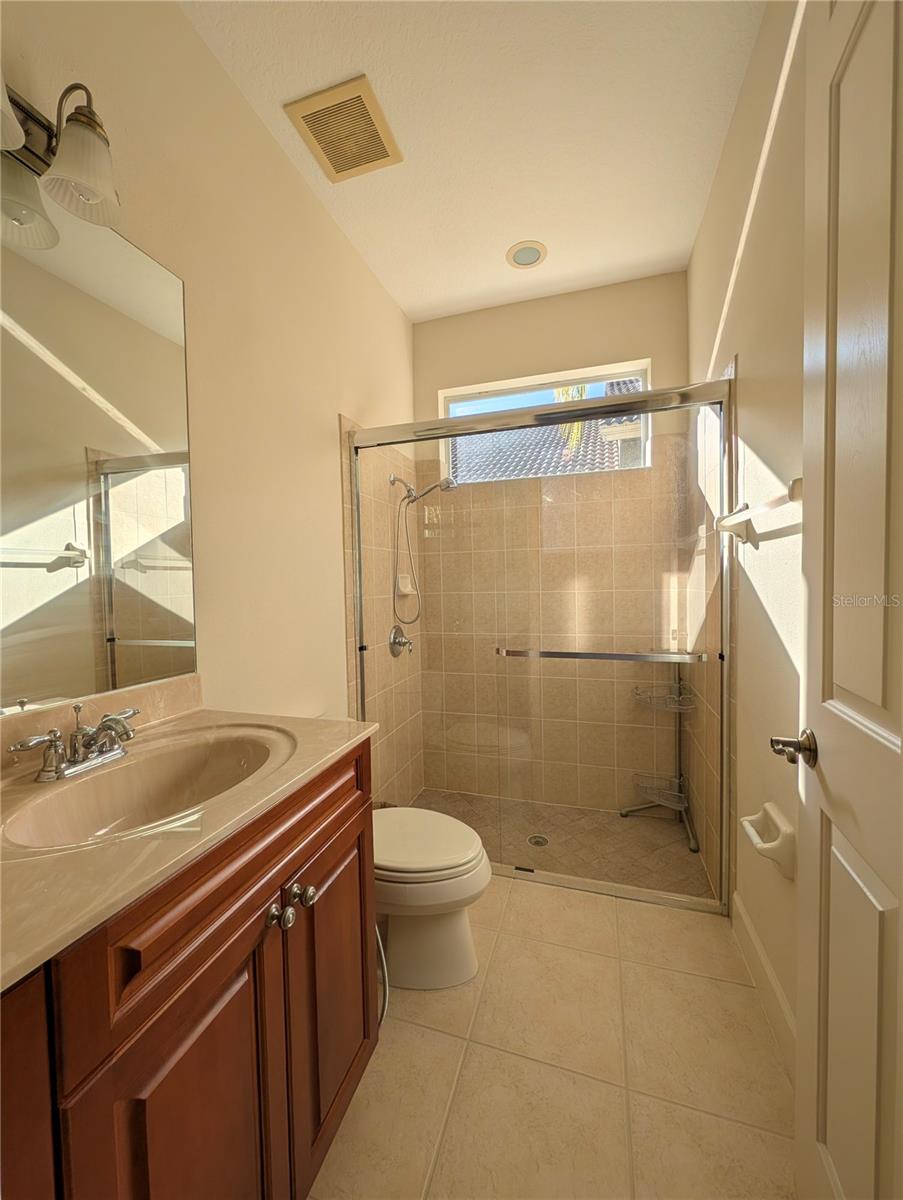 8492 DUNHAM STATION DR, TAMPA, FL — photo 42