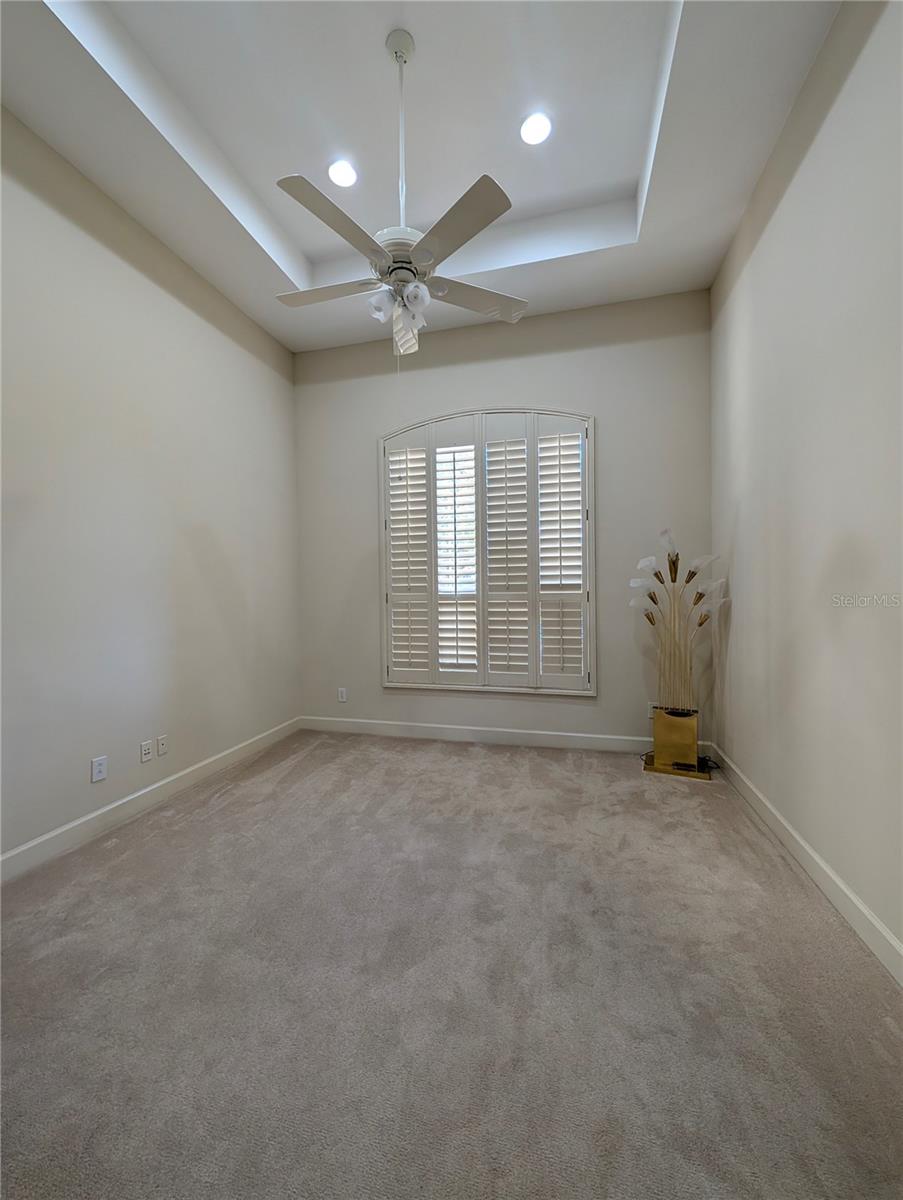 8492 DUNHAM STATION DR, TAMPA, FL — photo 46