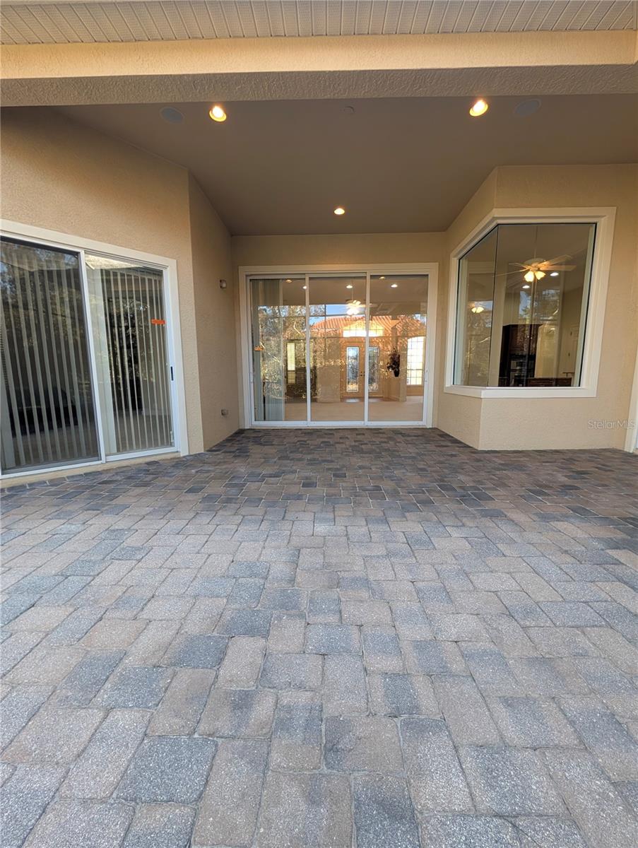 8492 DUNHAM STATION DR, TAMPA, FL — photo 48