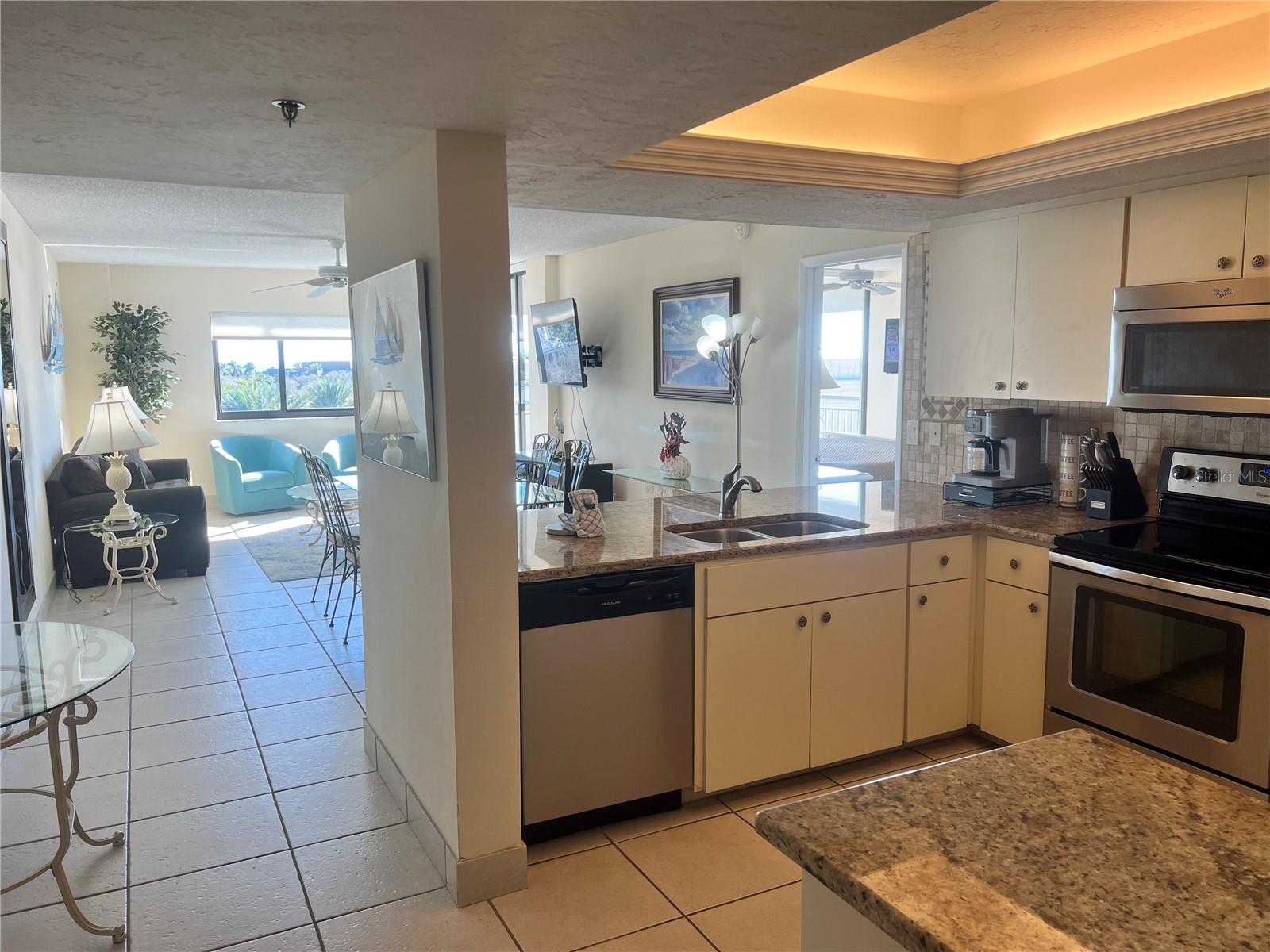 1001 POINT OF ROCKS RD #609, SARASOTA, FL — photo 15