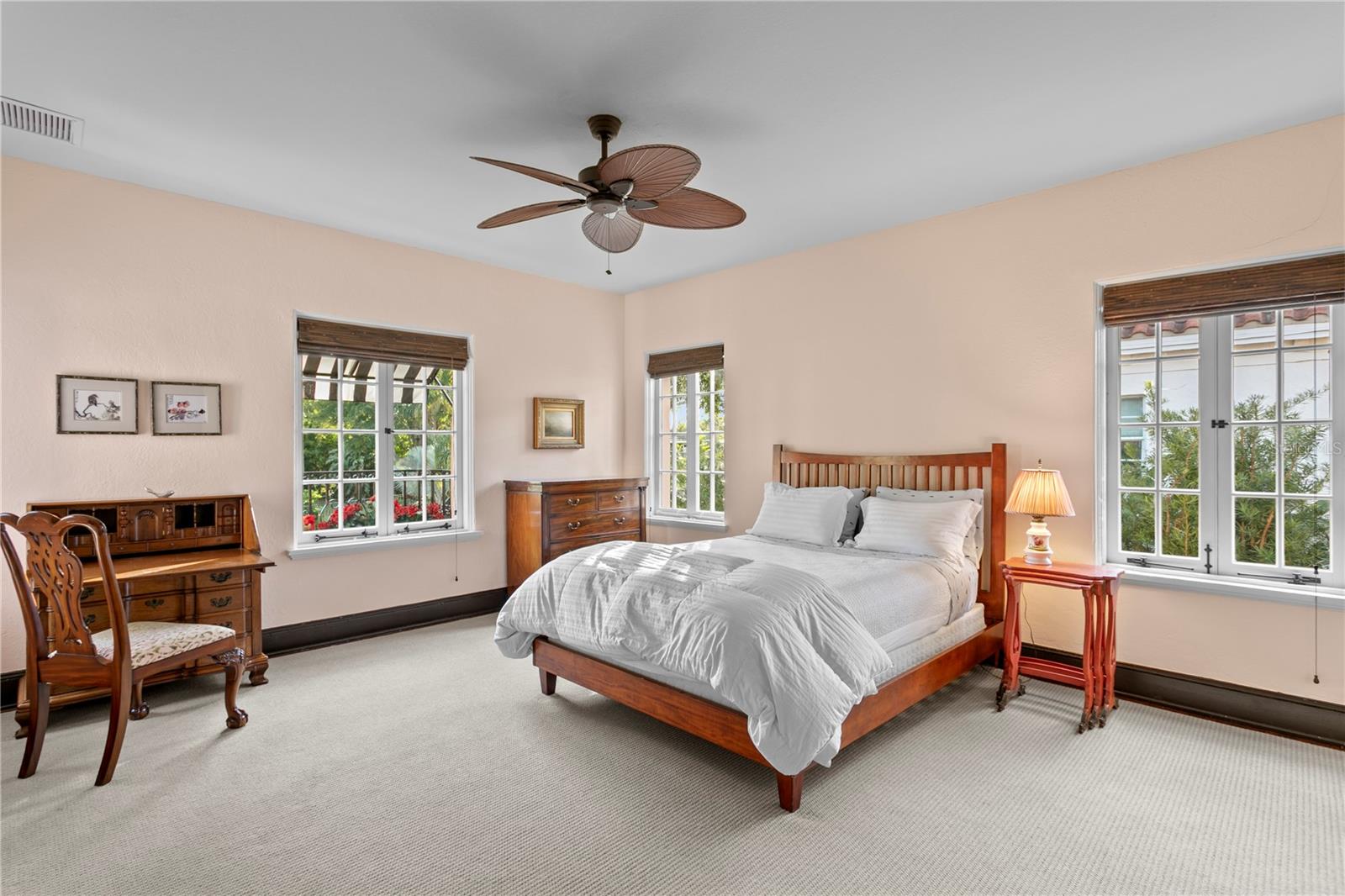 7211 3RD AVE S, ST PETERSBURG, FL — photo 37