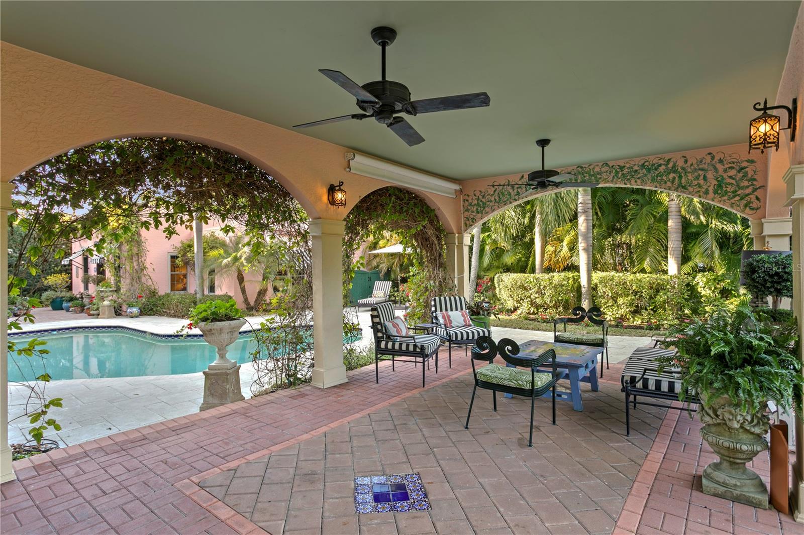 7211 3RD AVE S, ST PETERSBURG, FL — photo 45