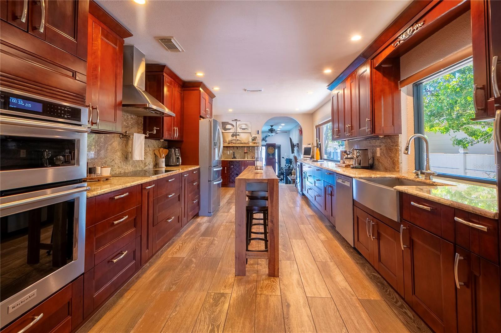 2300 37TH AVE N, ST PETERSBURG, FL — photo 11