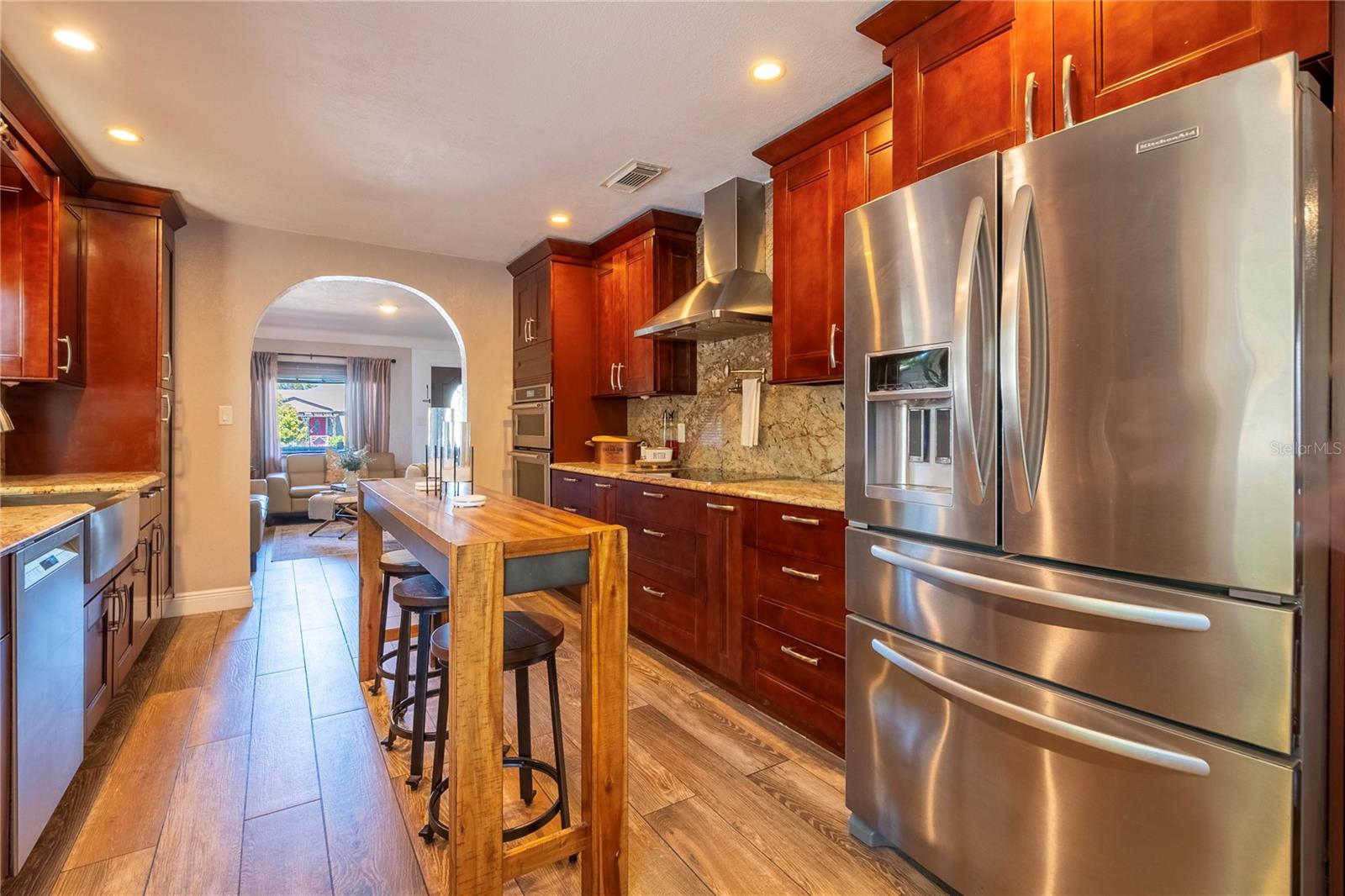 2300 37TH AVE N, ST PETERSBURG, FL — photo 15