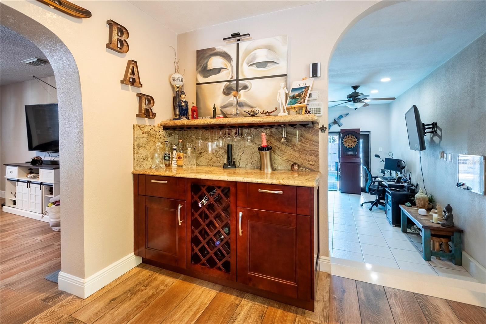 2300 37TH AVE N, ST PETERSBURG, FL — photo 18