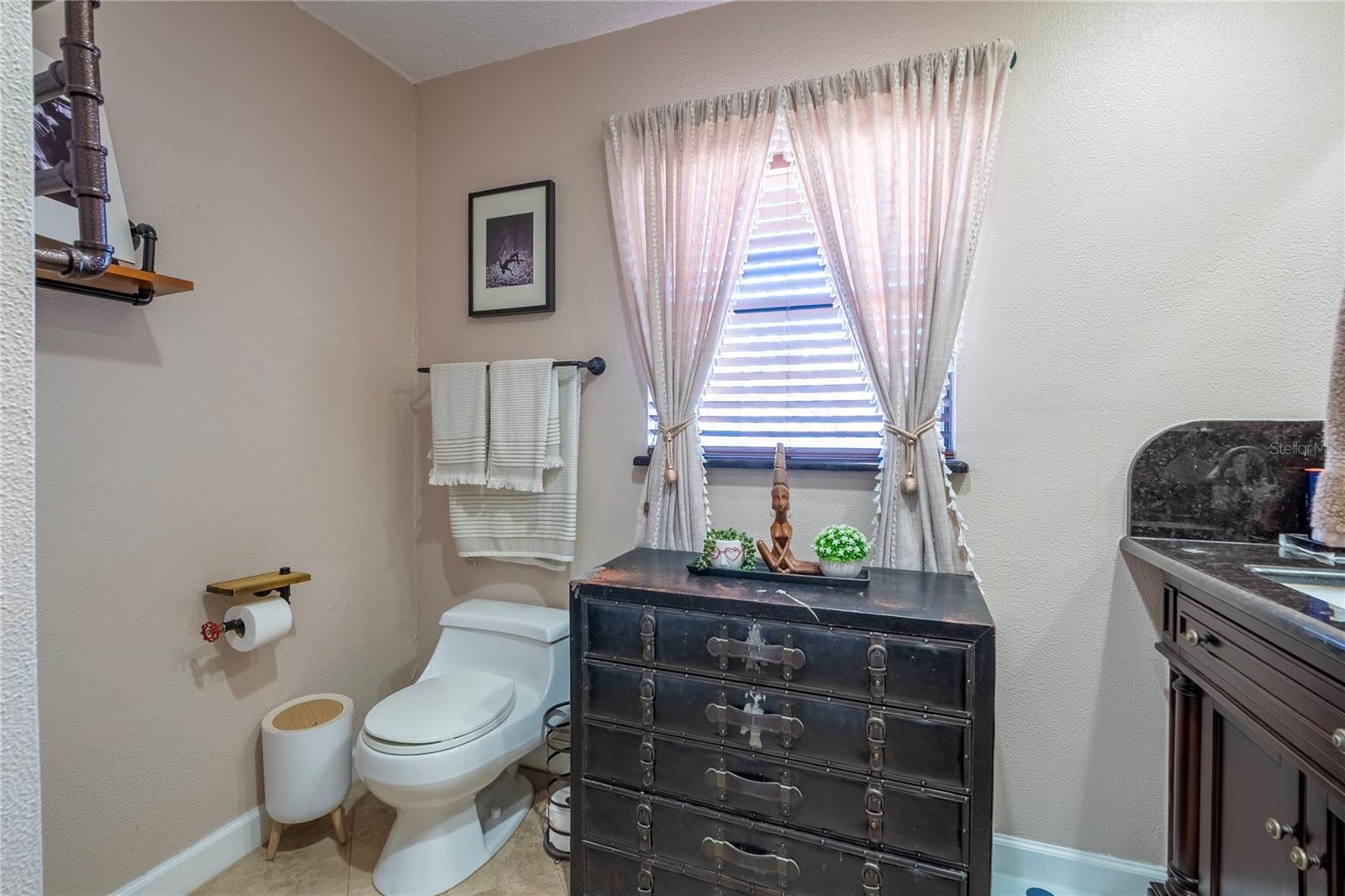 2300 37TH AVE N, ST PETERSBURG, FL — photo 24