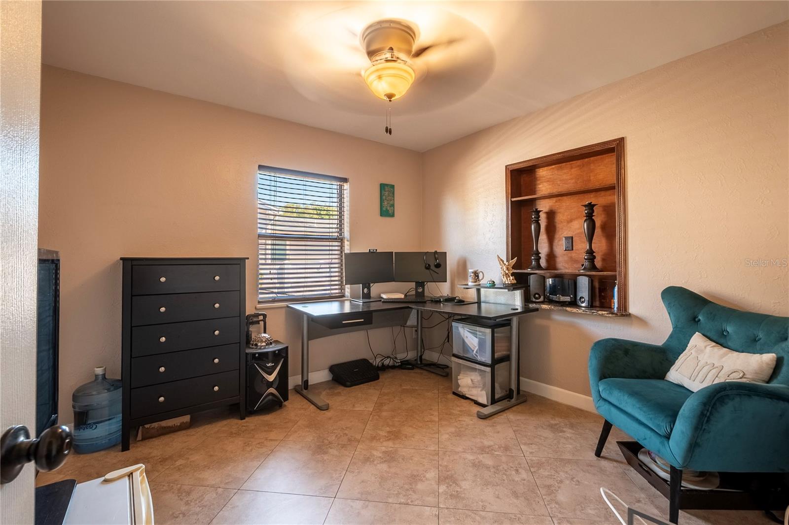 2300 37TH AVE N, ST PETERSBURG, FL — photo 31