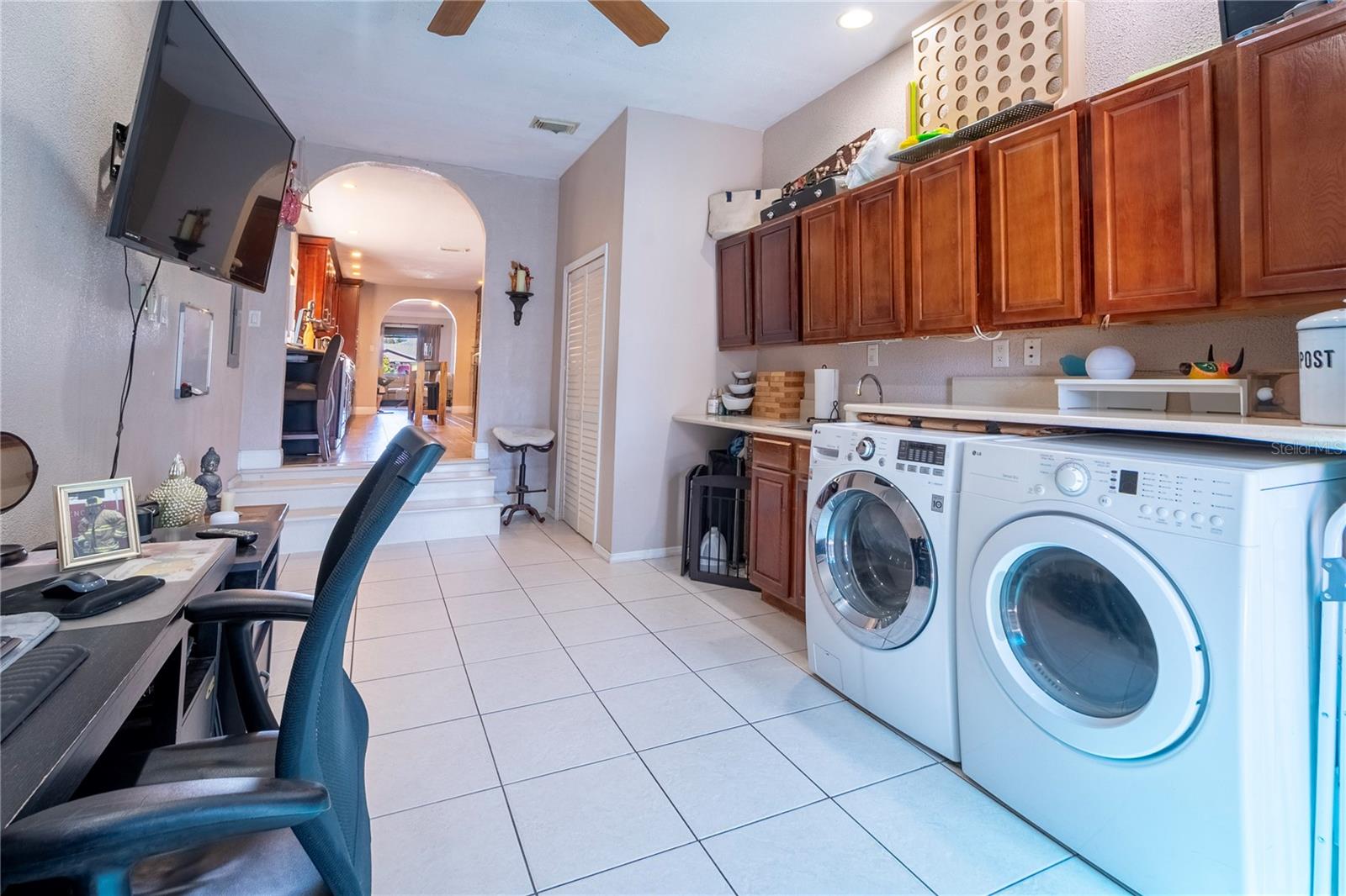 2300 37TH AVE N, ST PETERSBURG, FL — photo 35