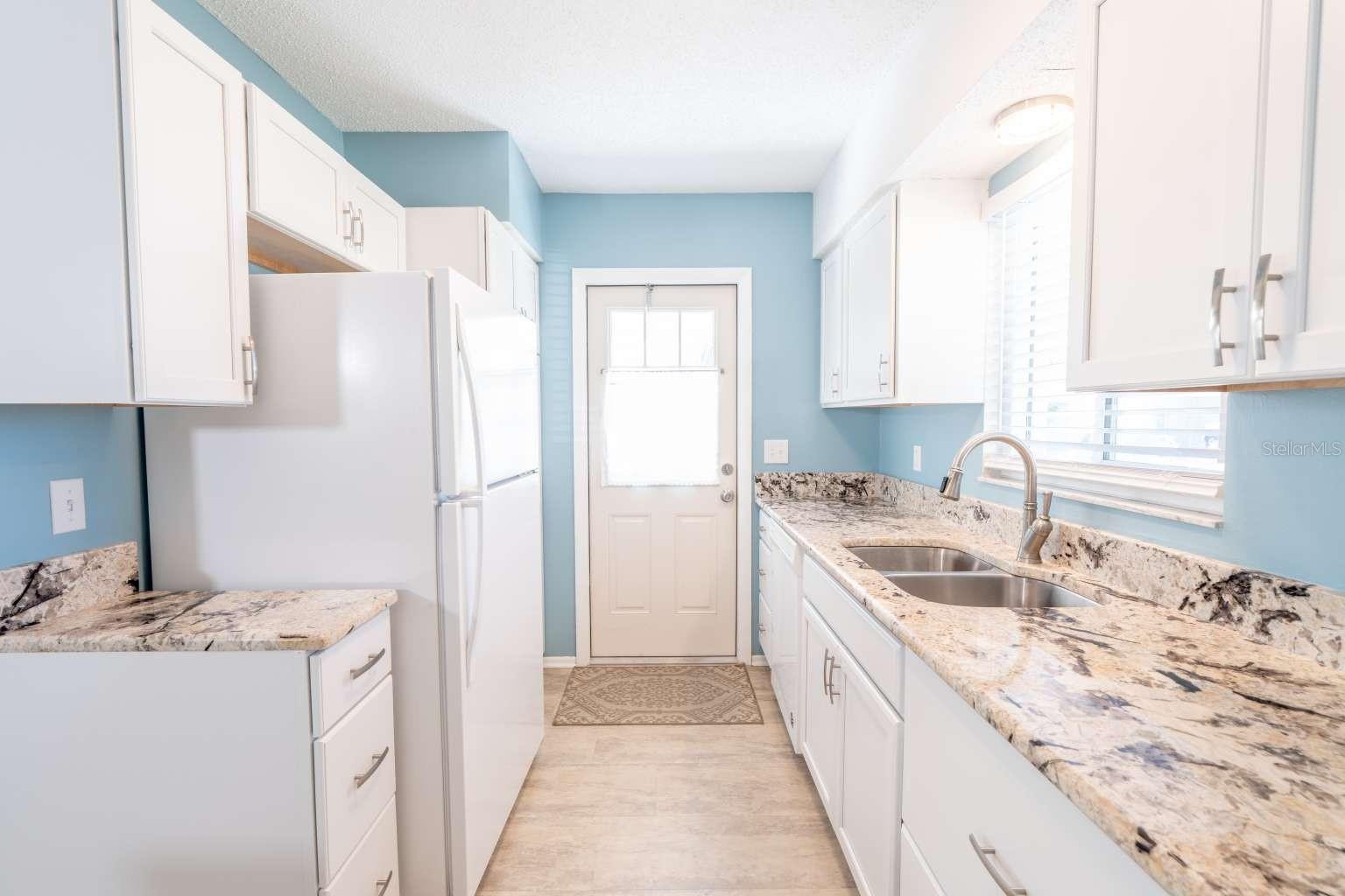 456 CIRCLEWOOD DR #L7, VENICE, FL — photo 4