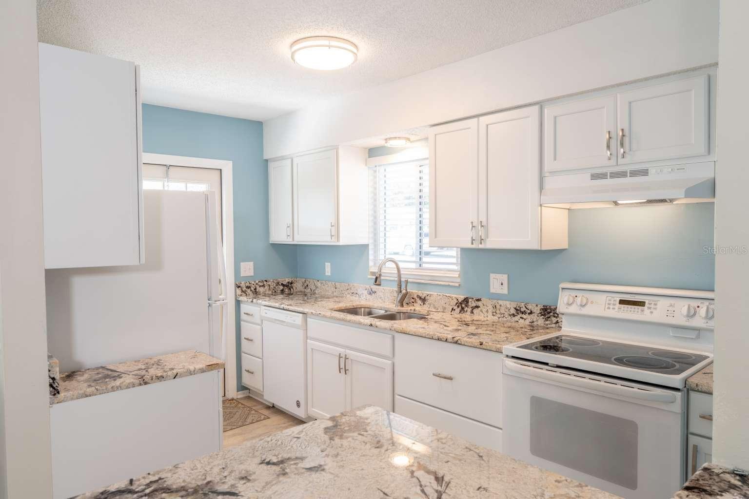 456 CIRCLEWOOD DR #L7, VENICE, FL — photo 5
