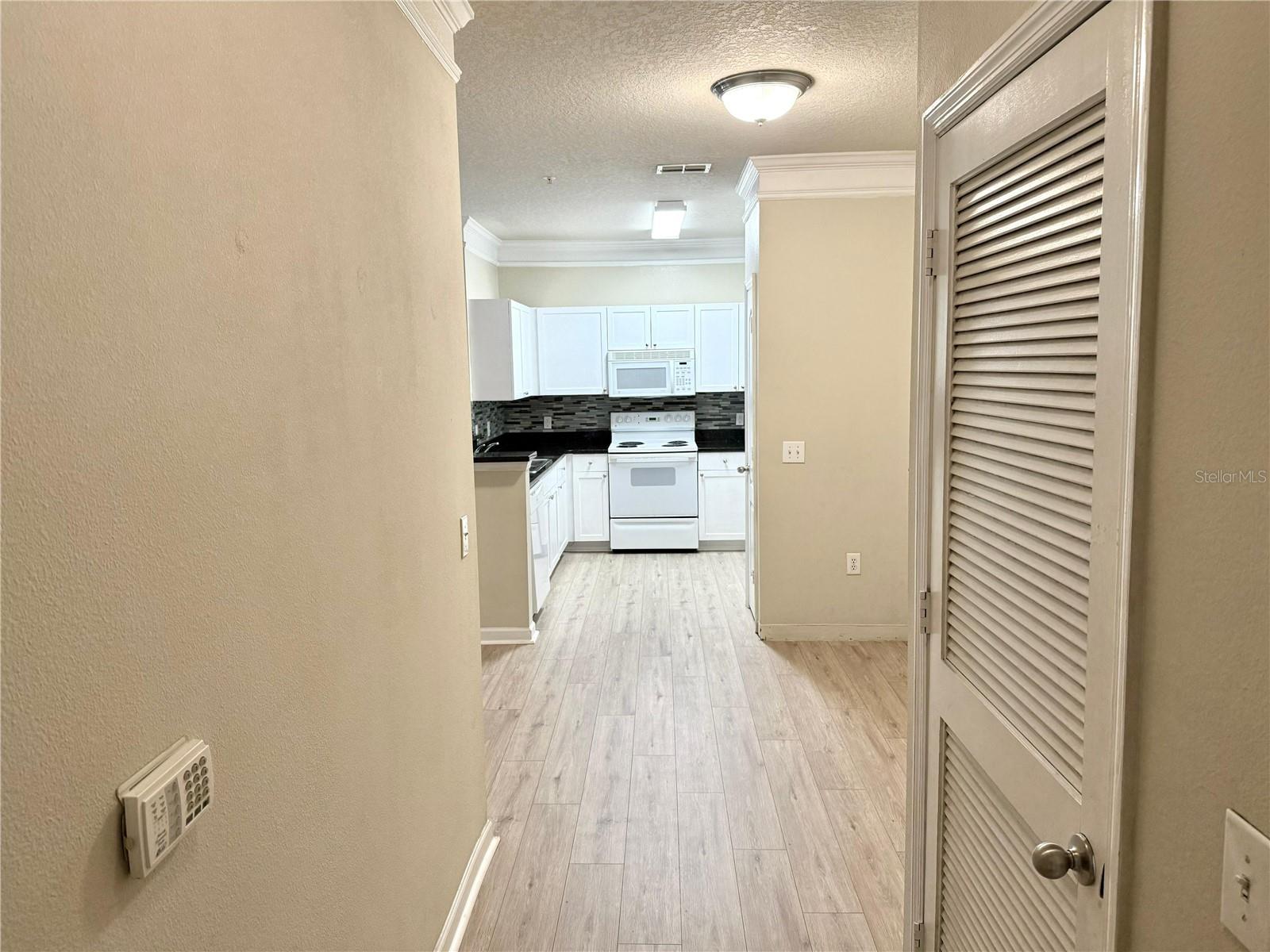 8842 VILLA VIEW CIR #3, ORLANDO, FL — photo 2