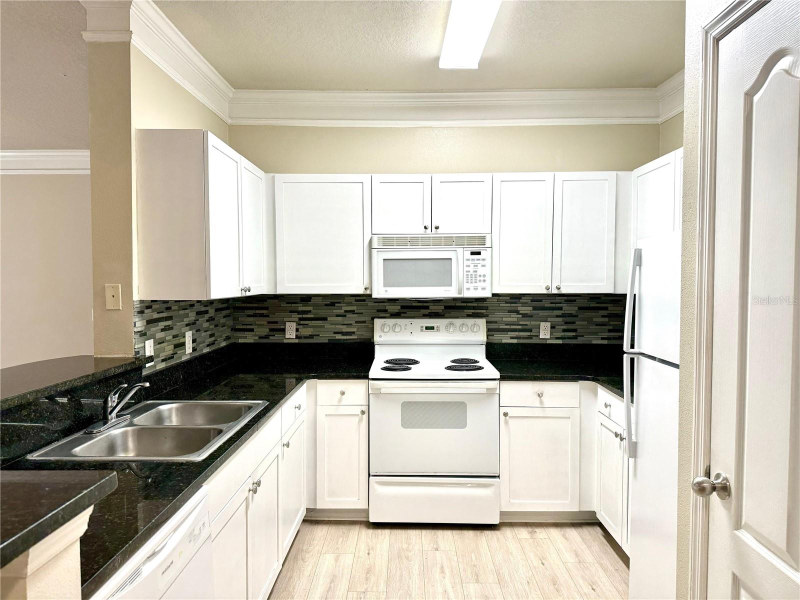 8842 VILLA VIEW CIR #3, ORLANDO, FL — photo 4