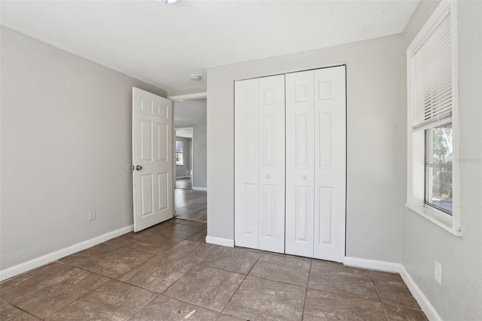 2010 E YUKON ST, TAMPA, FL — photo 12