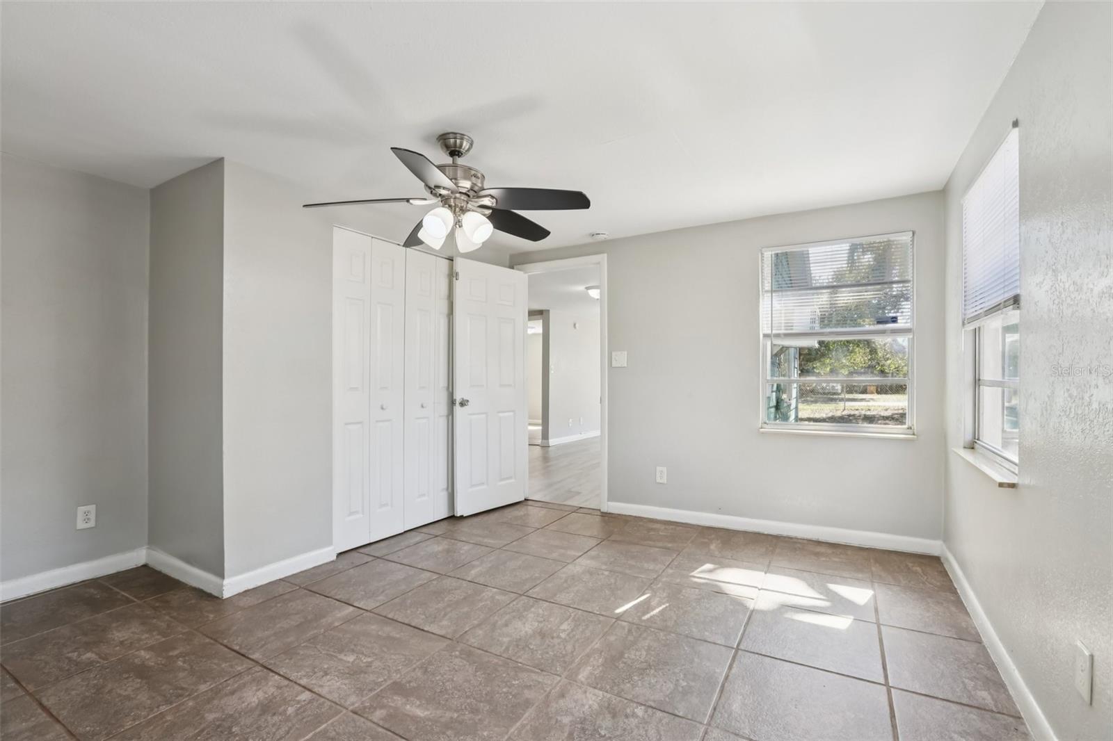 2010 E YUKON ST, TAMPA, FL — photo 17