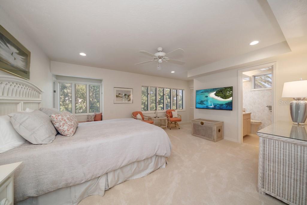 16000 GULF BLVD, REDINGTON BEACH, FL — photo 35