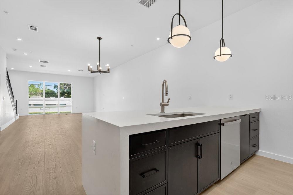 1004 E ROBINSON, ORLANDO, FL — photo 9