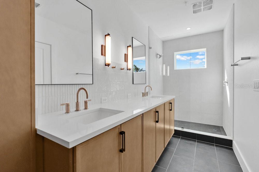 1004 E ROBINSON, ORLANDO, FL — photo 15