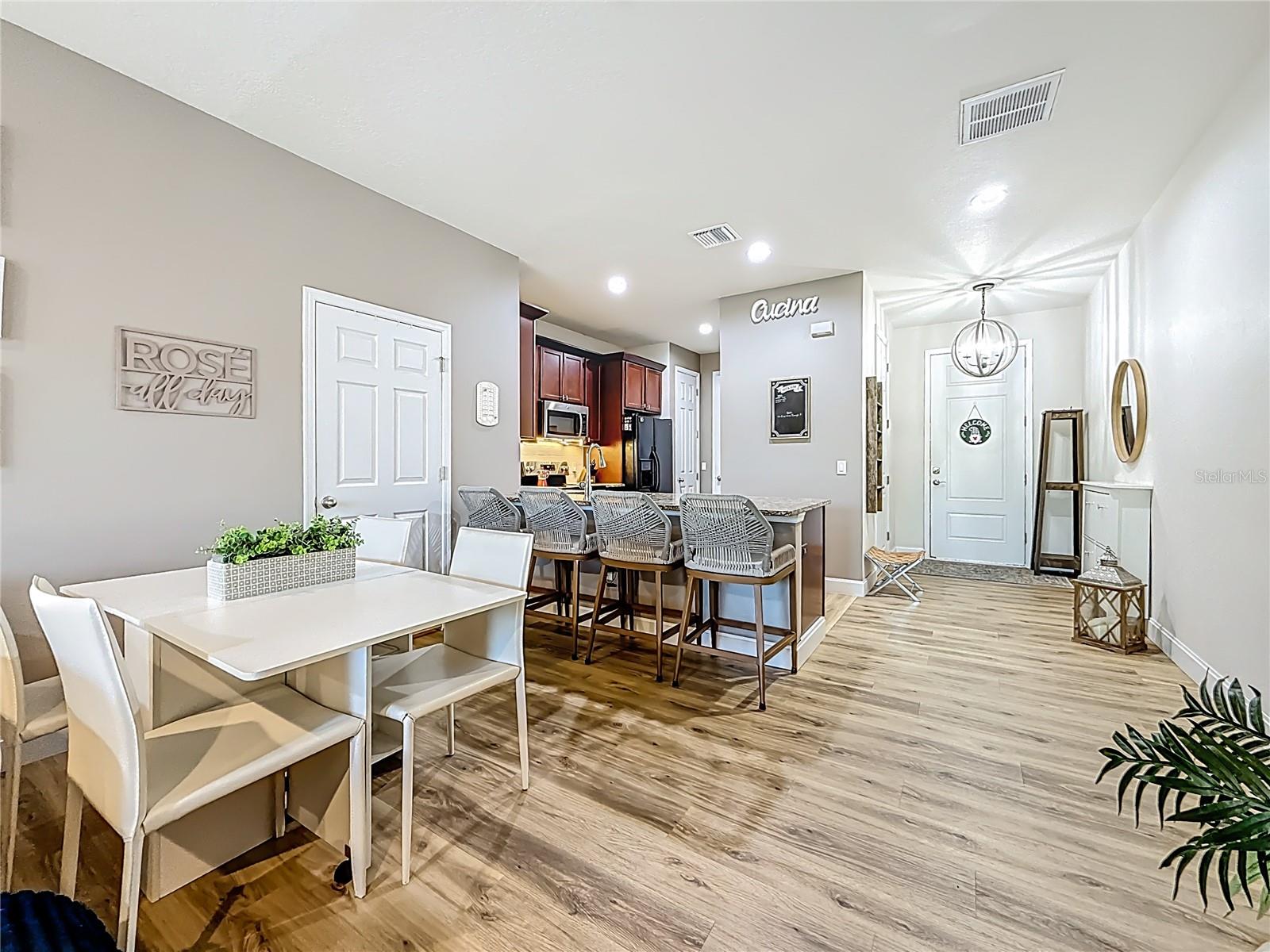 1962 MARLINGTON WAY, CLEARWATER, FL — photo 13
