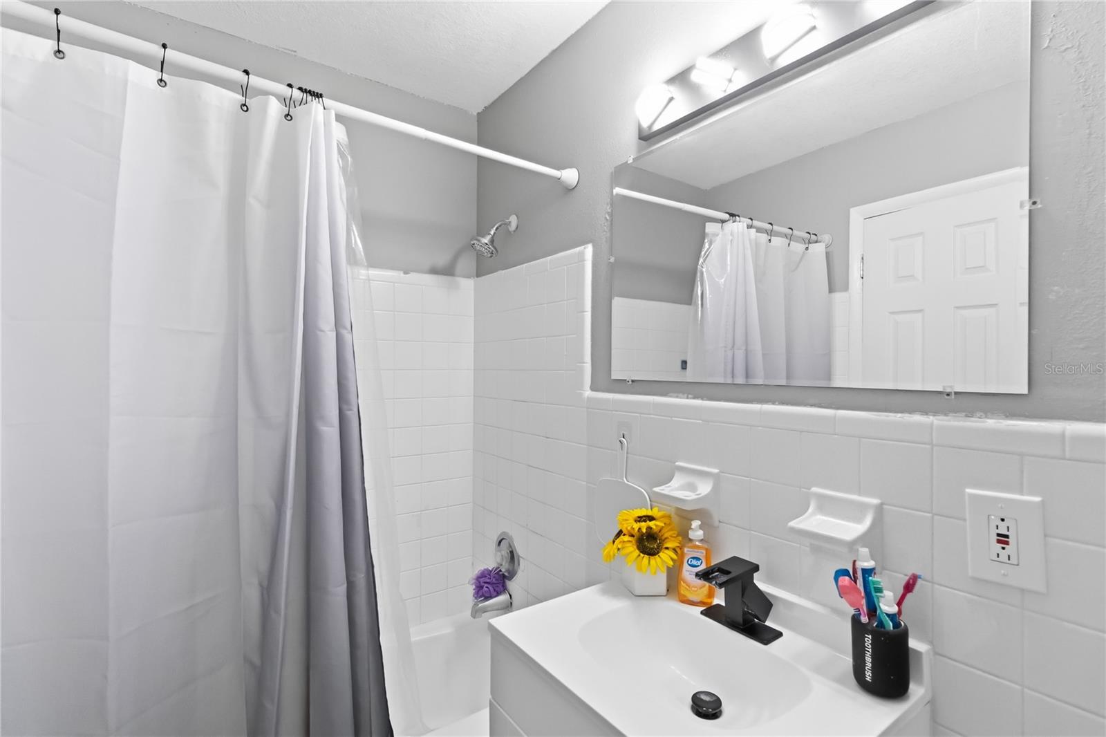 568 E NORMANDY BLVD, DELTONA, FL — photo 11
