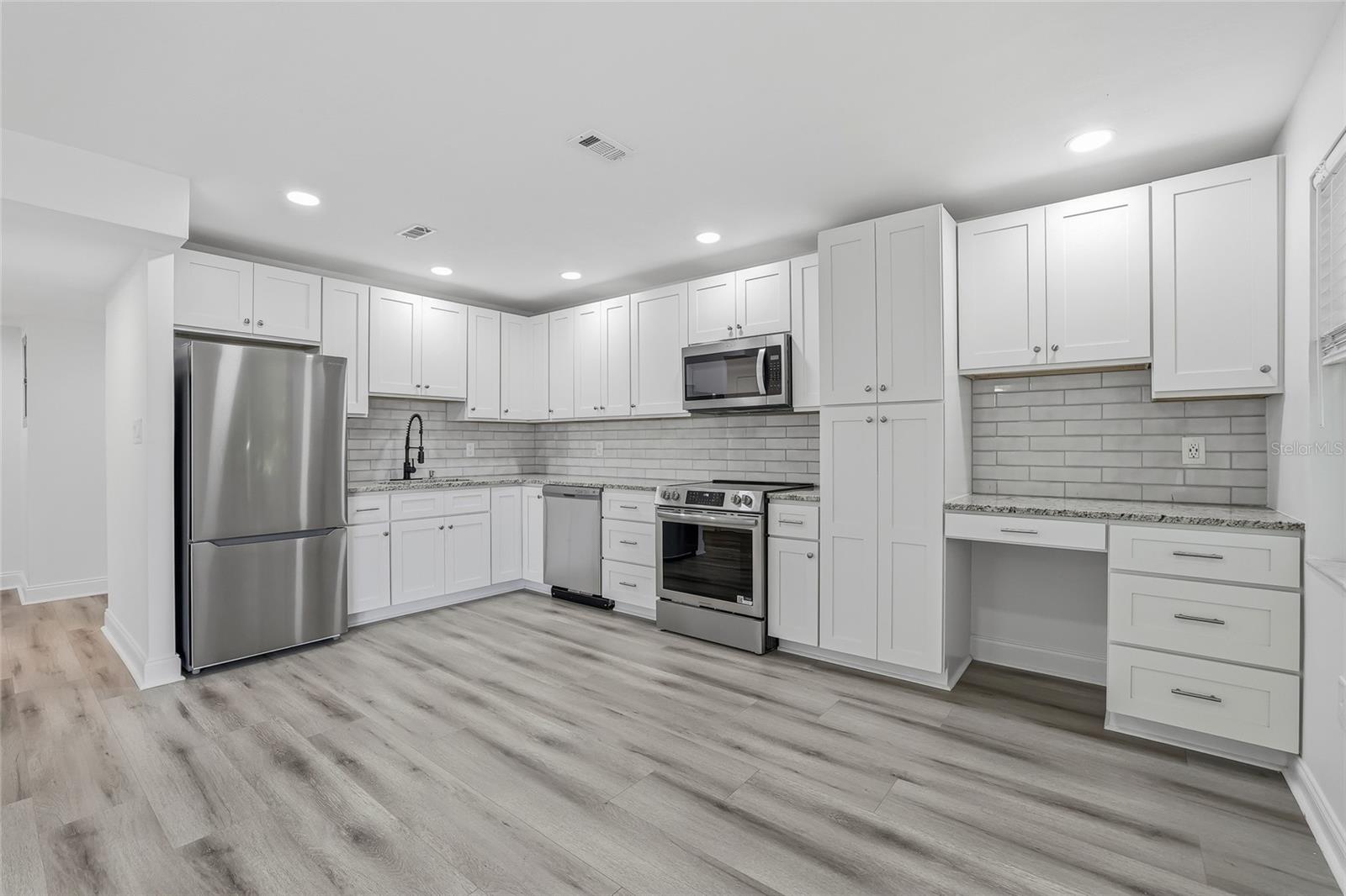 379 S MCMULLEN BOOTH RD #75, CLEARWATER, FL — photo 14