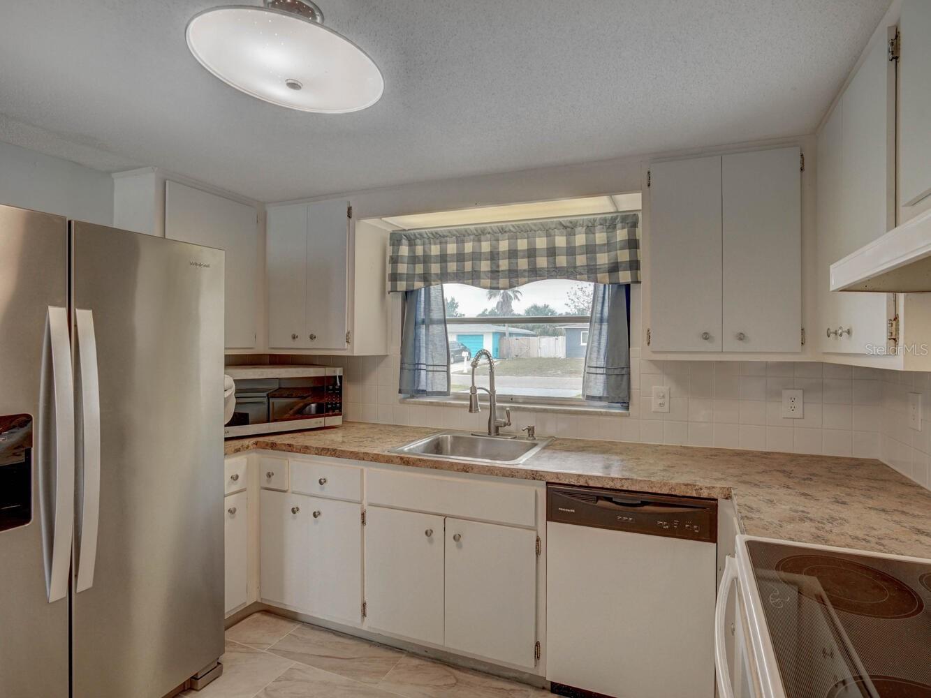 10320 HONEYSUCKLE LN, PORT RICHEY, FL — photo 16
