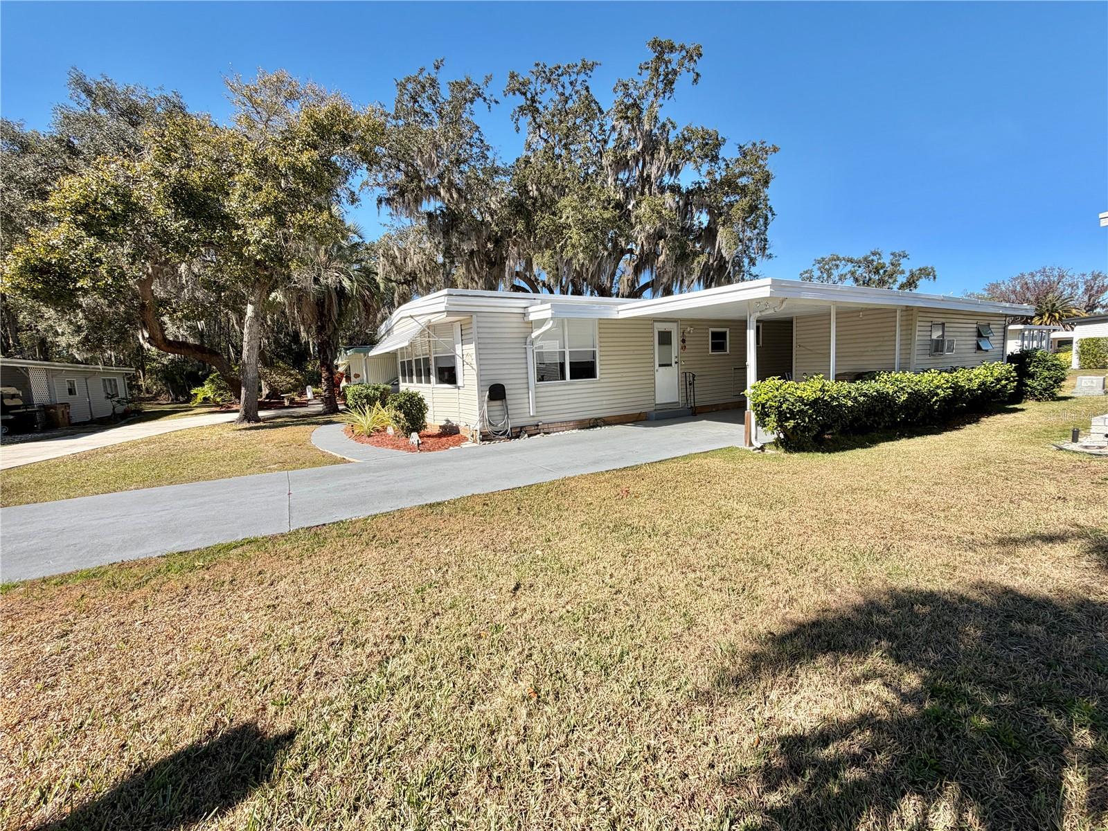 103 TAMARISK WAY, LEESBURG, FL — photo 133
