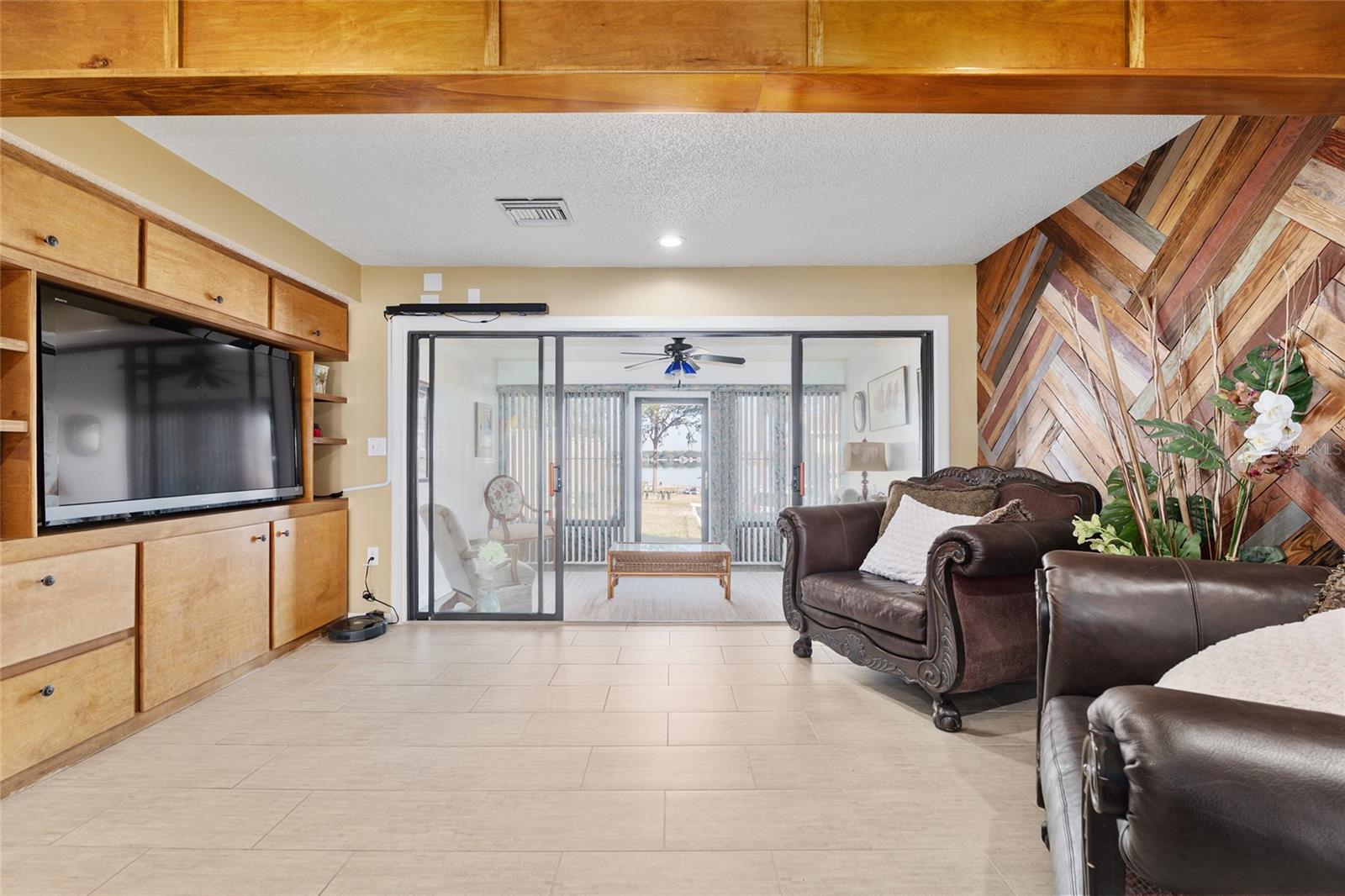 11001 SE SUNSET HARBOR RD #D18, SUMMERFIELD, FL — photo 11