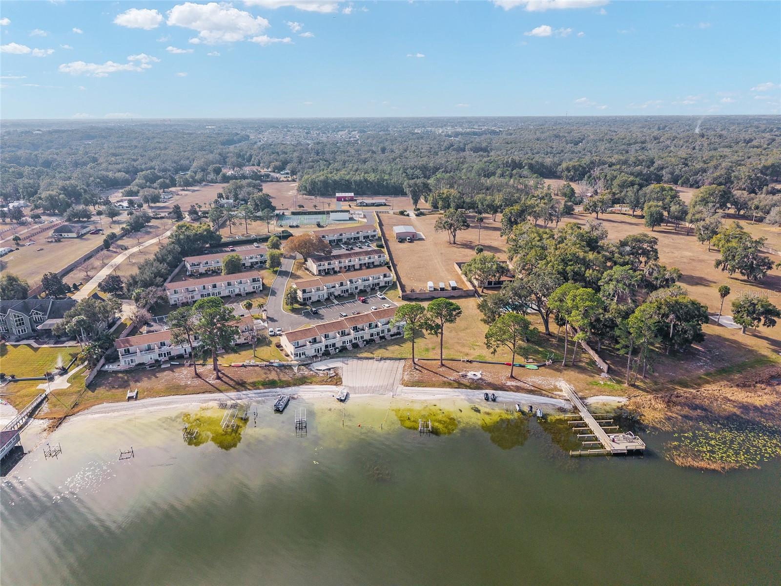 11001 SE SUNSET HARBOR RD #D18, SUMMERFIELD, FL — photo 40