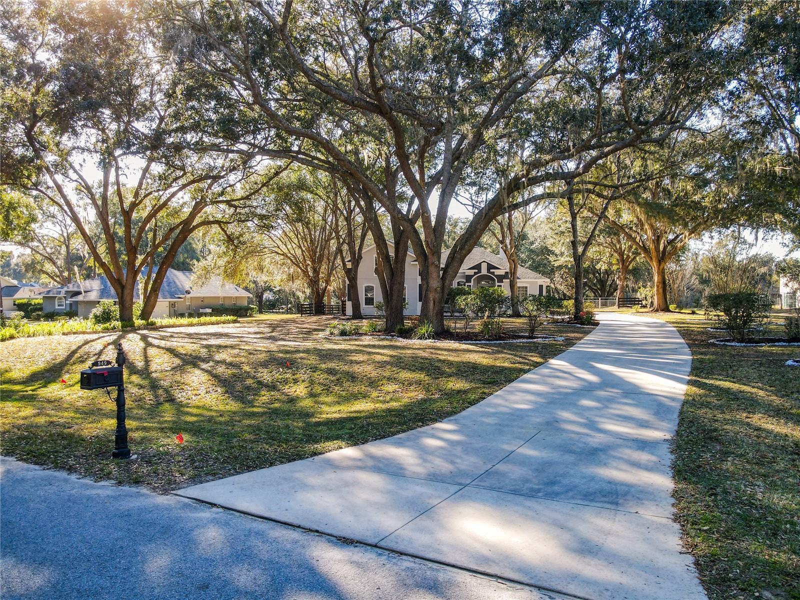 949 HAWK LNDG, FRUITLAND PARK, FL — photo 17