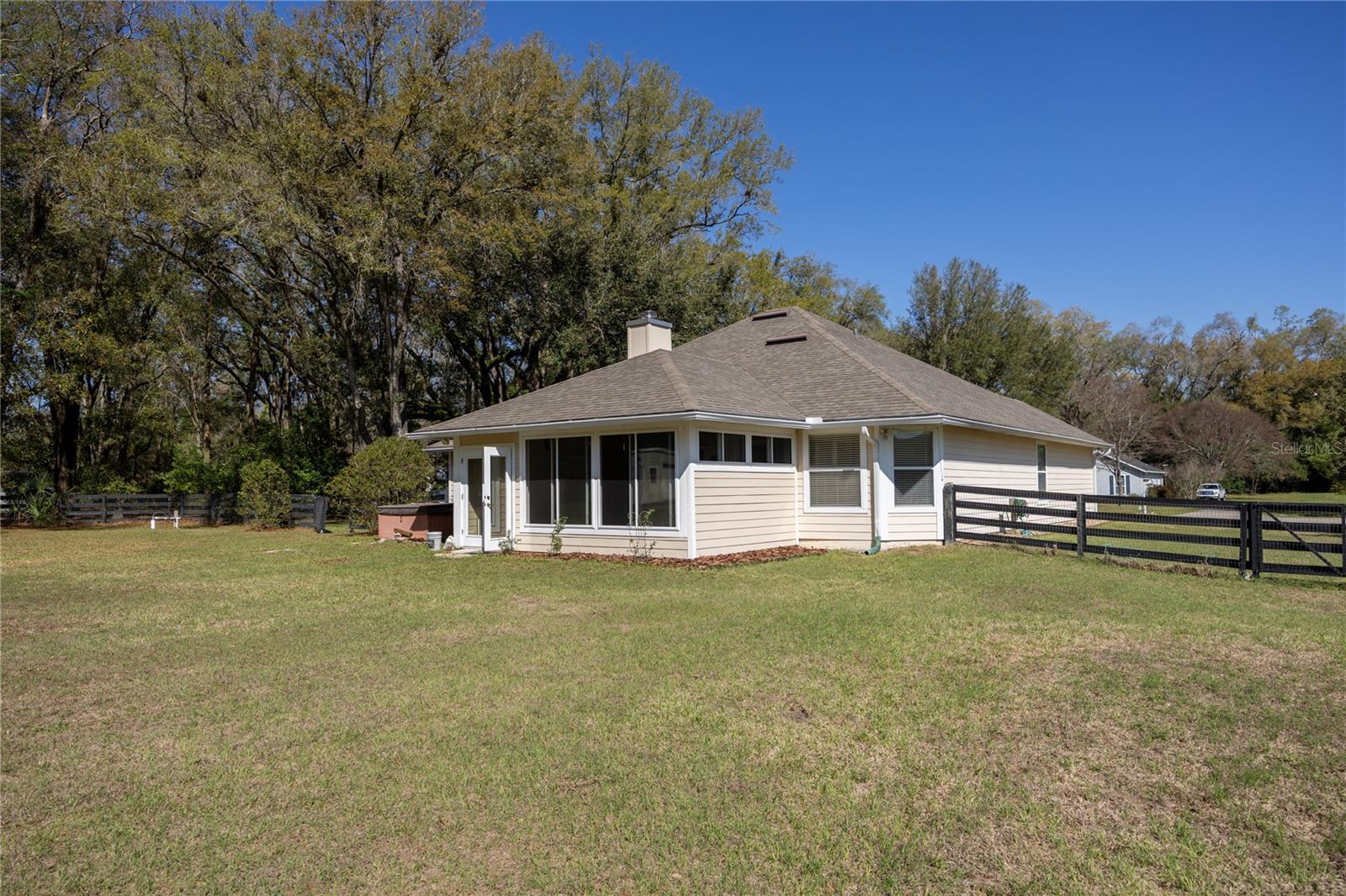 21073 NW 167TH PL, HIGH SPRINGS, FL — photo 46