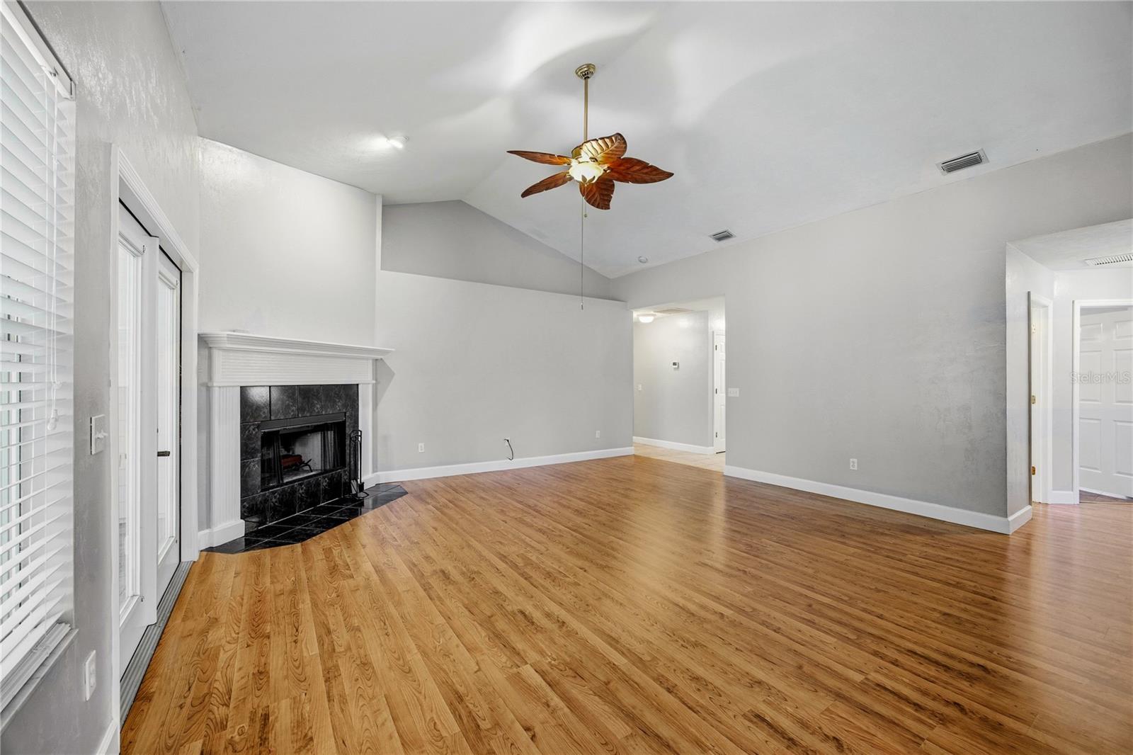 21073 NW 167TH PL, HIGH SPRINGS, FL — photo 9