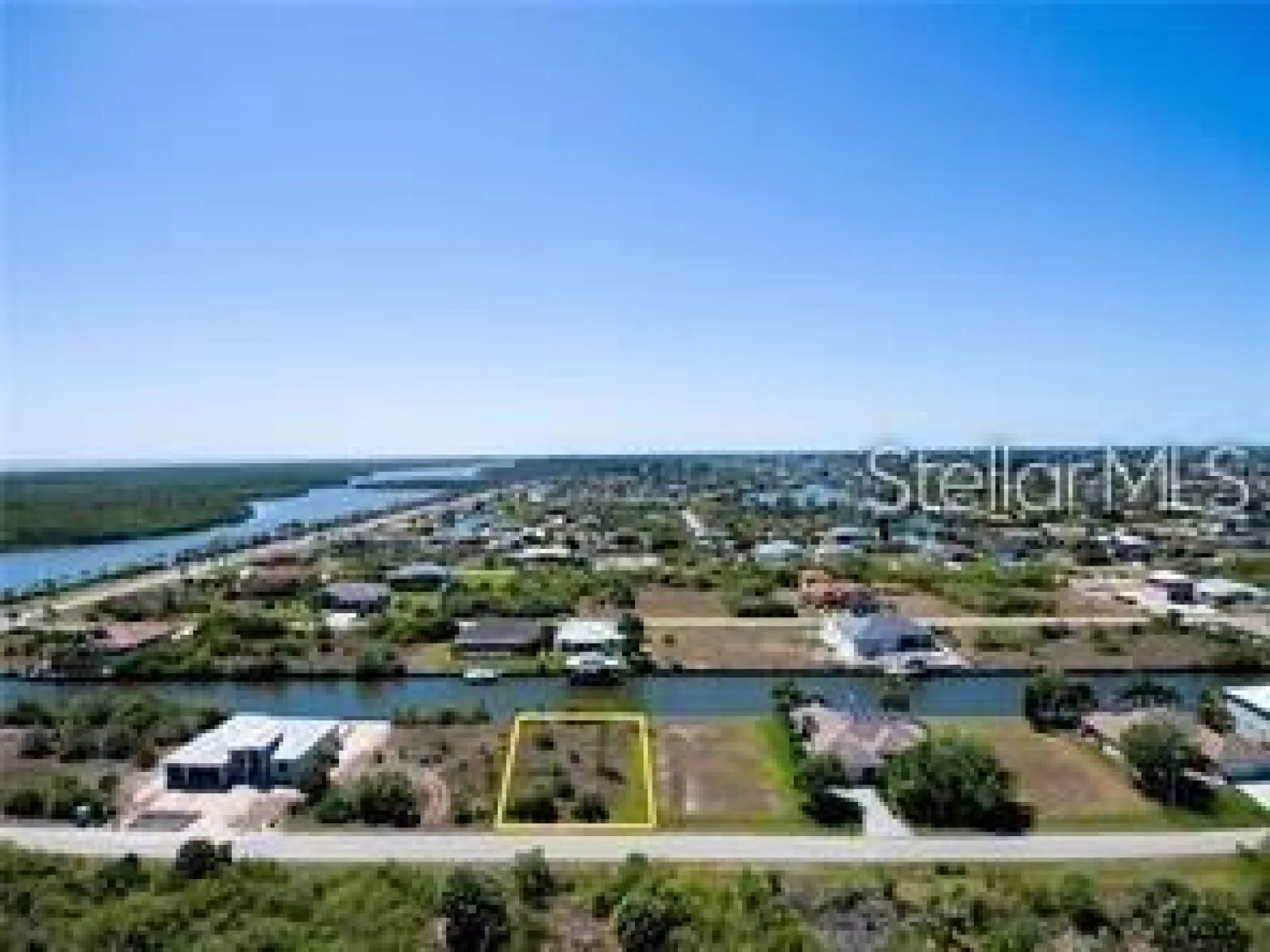 15674 MARGO CIR, PORT CHARLOTTE, FL — photo 1