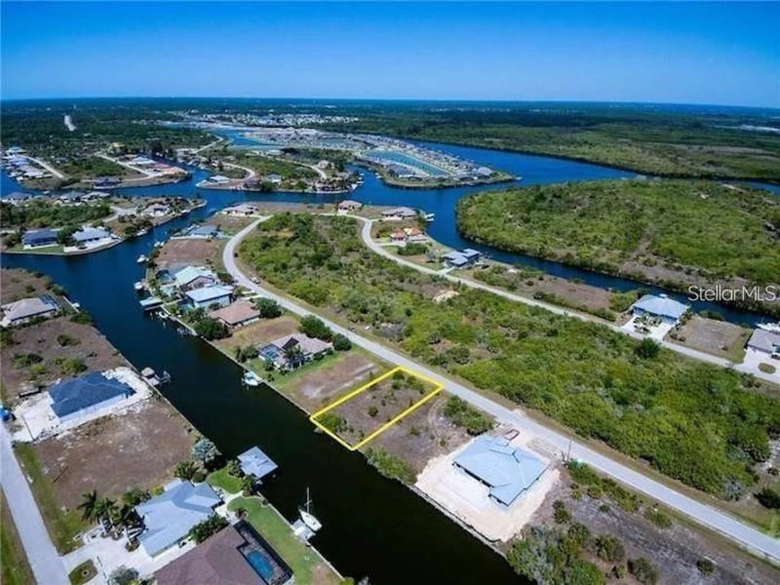 15674 MARGO CIR, PORT CHARLOTTE, FL — photo 3